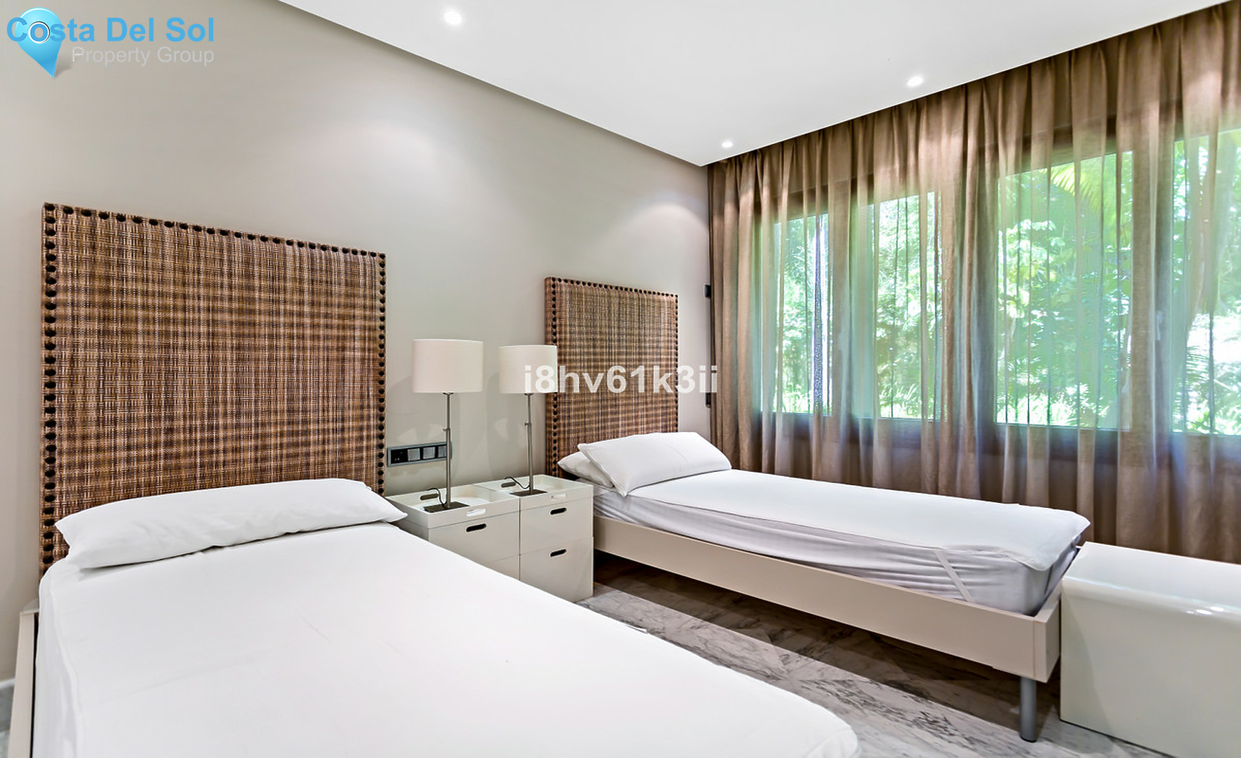 Ground Floor Apartment in Los Monteros-1346591