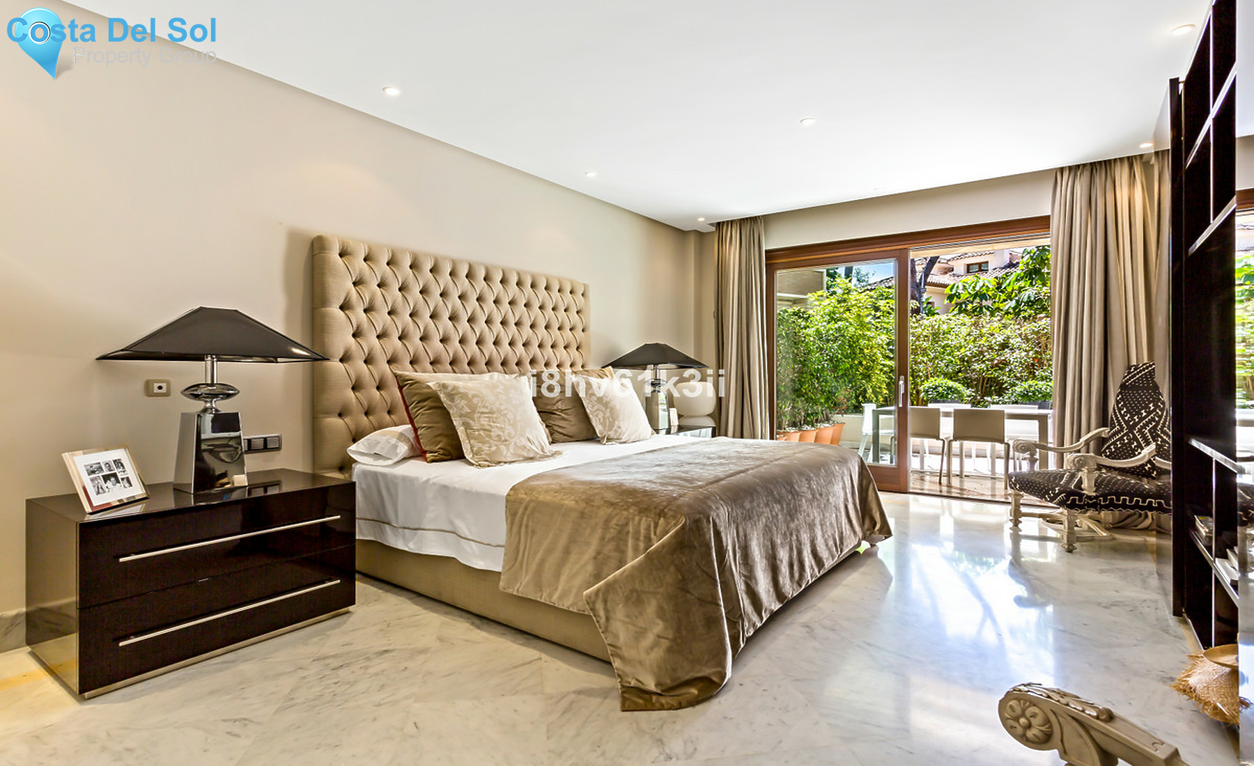 Ground Floor Apartment in Los Monteros-1346579