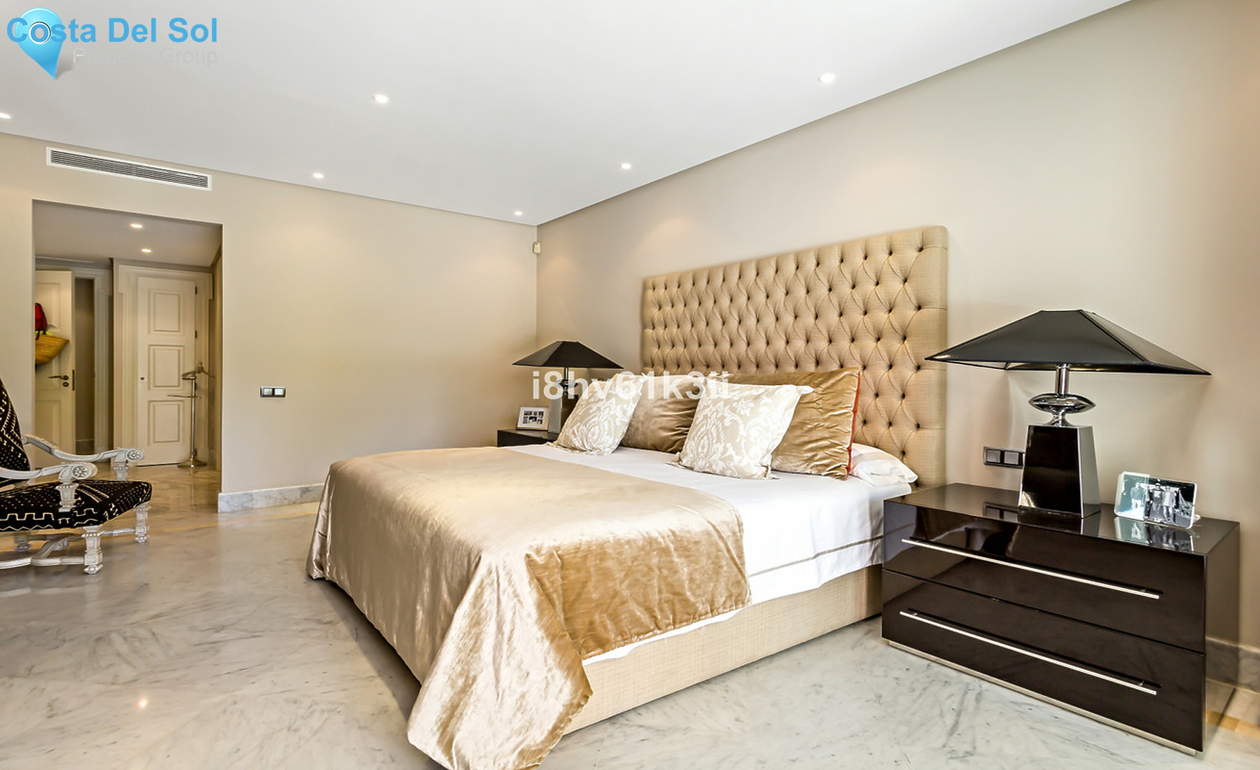 Ground Floor Apartment in Los Monteros-1346585