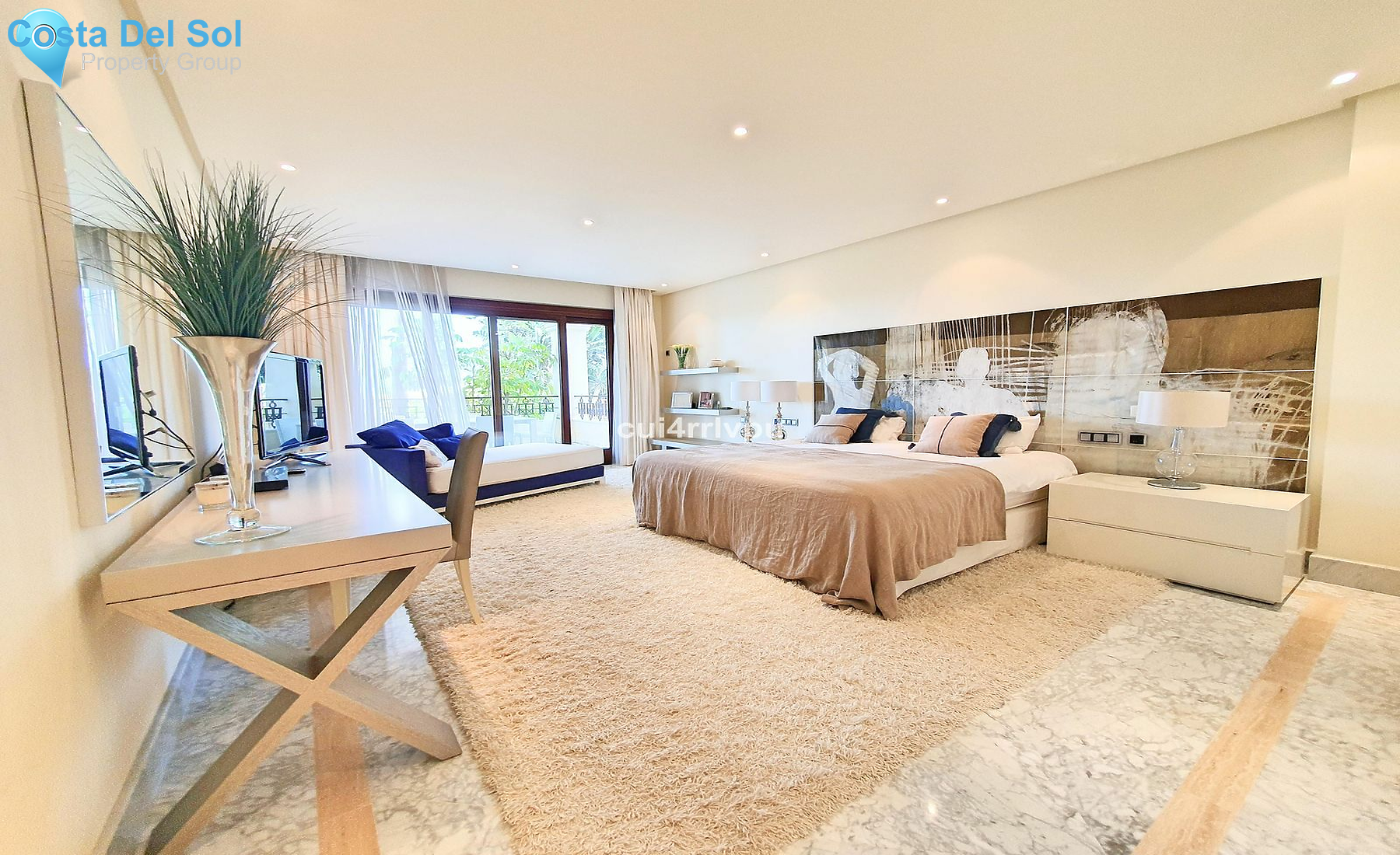 Ground Floor Apartment in Los Monteros-1135725