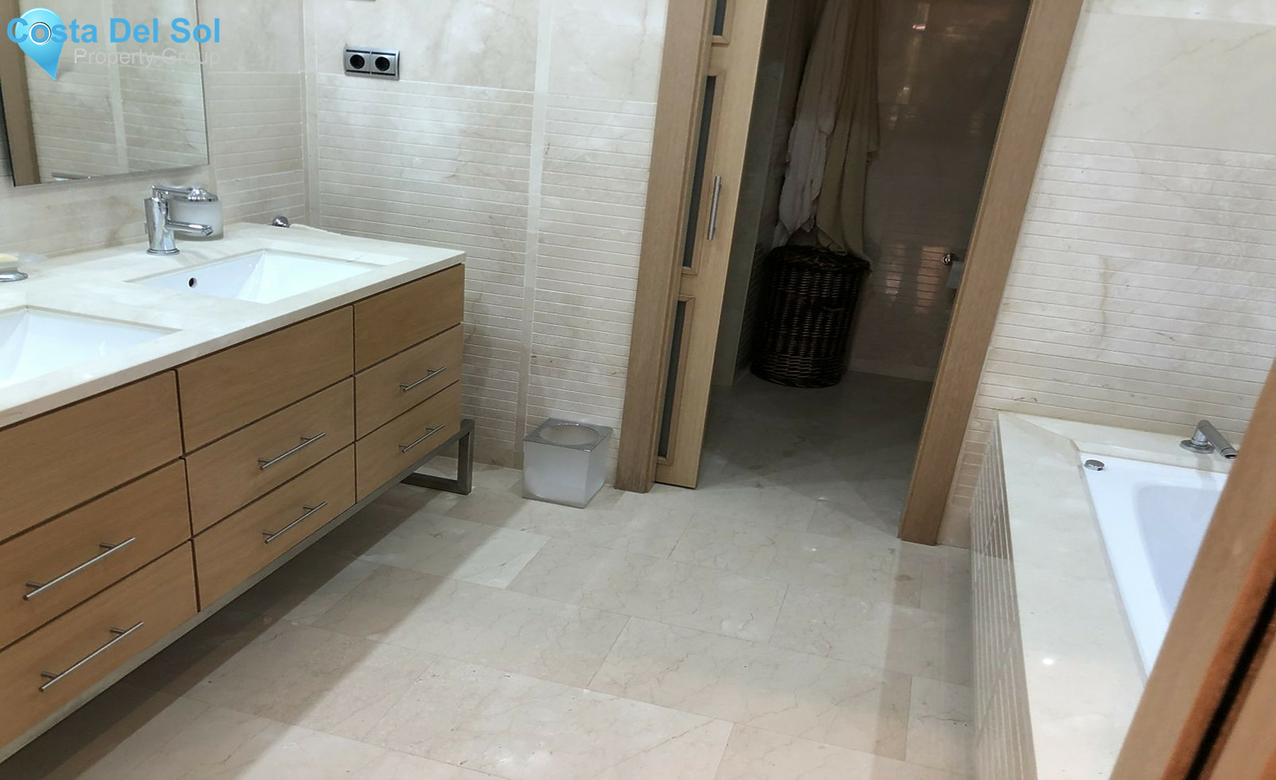 Ground Floor Apartment in Marbella-1254779
