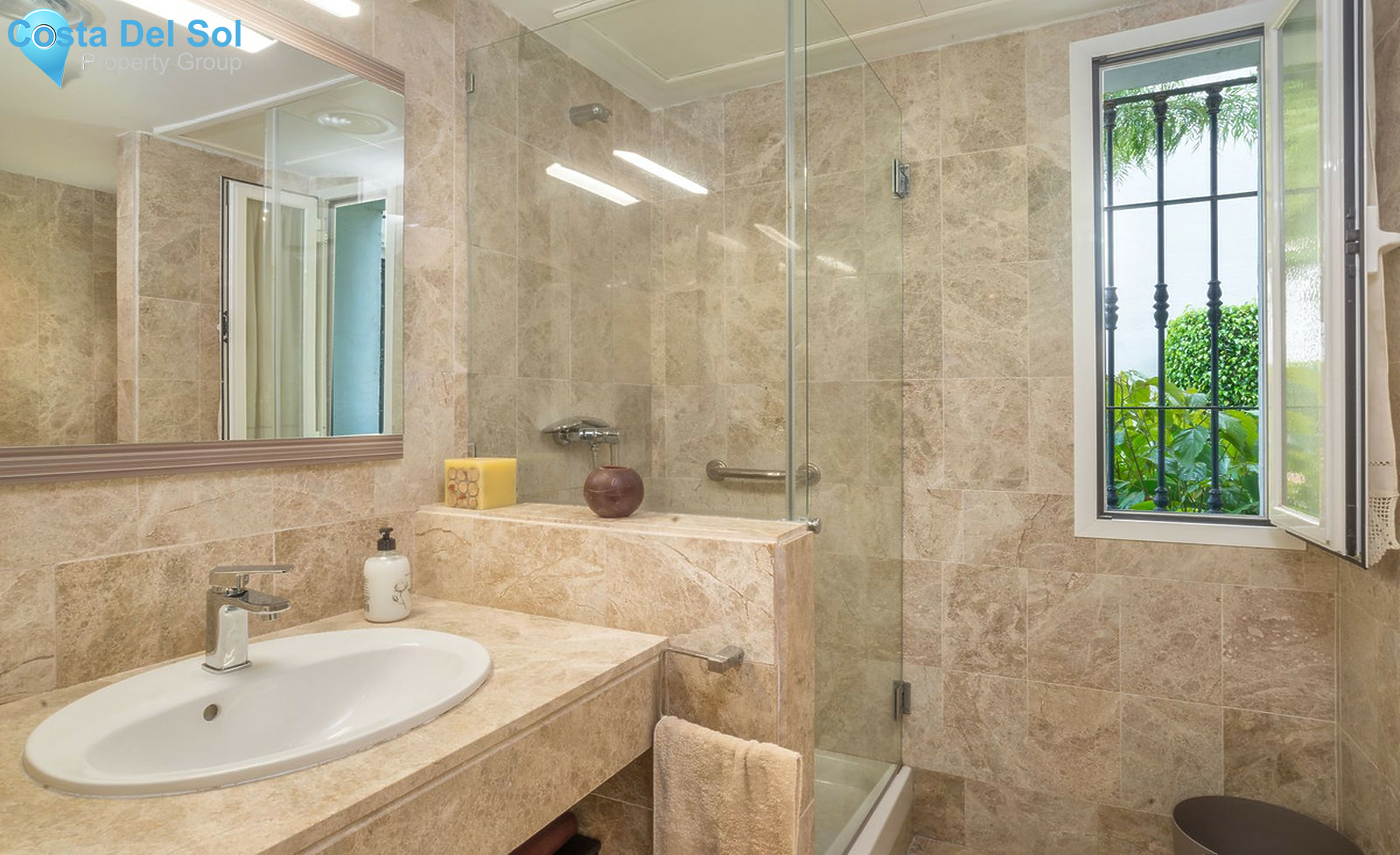 Ground Floor Apartment in Marbella-1410388
