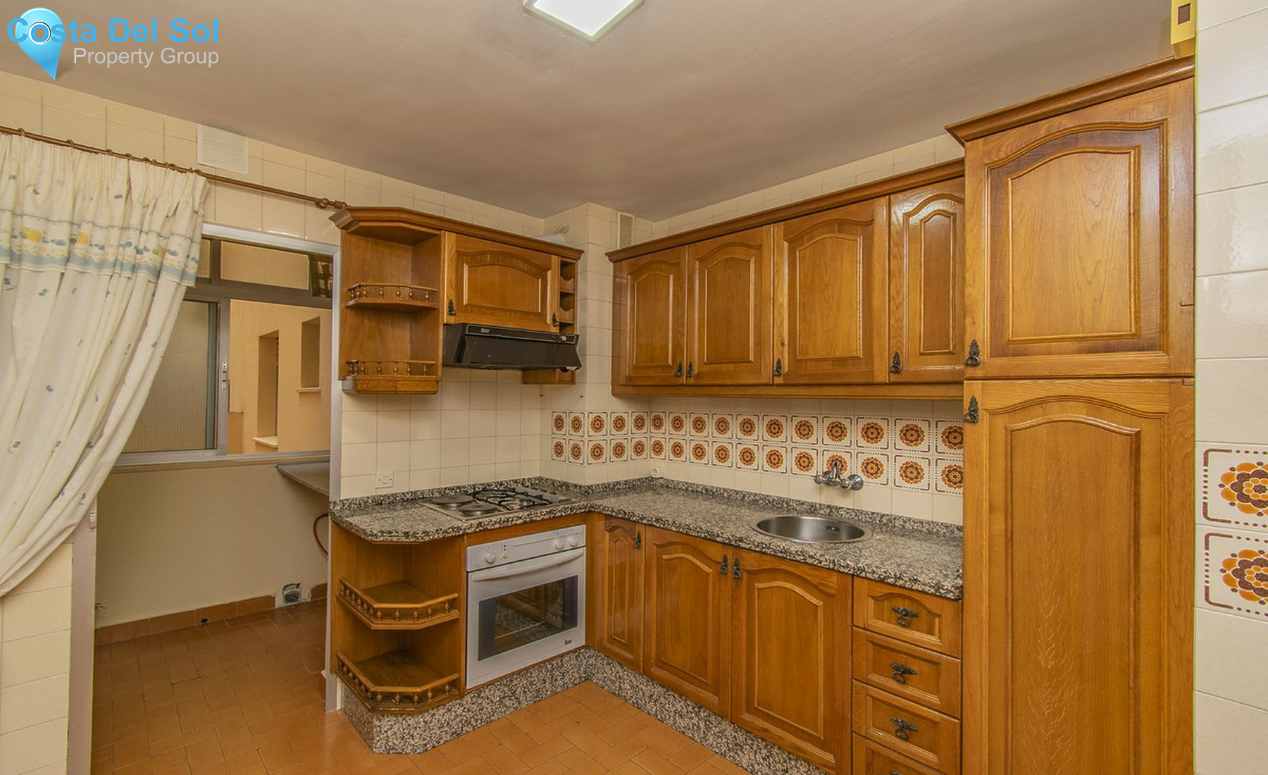 Ground Floor Apartment in Marbella-1510293