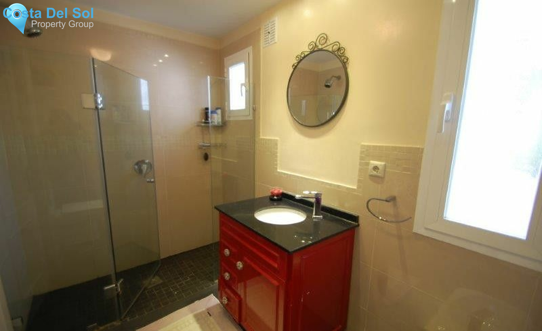Ground Floor Apartment in Nueva Andalucía-1163478