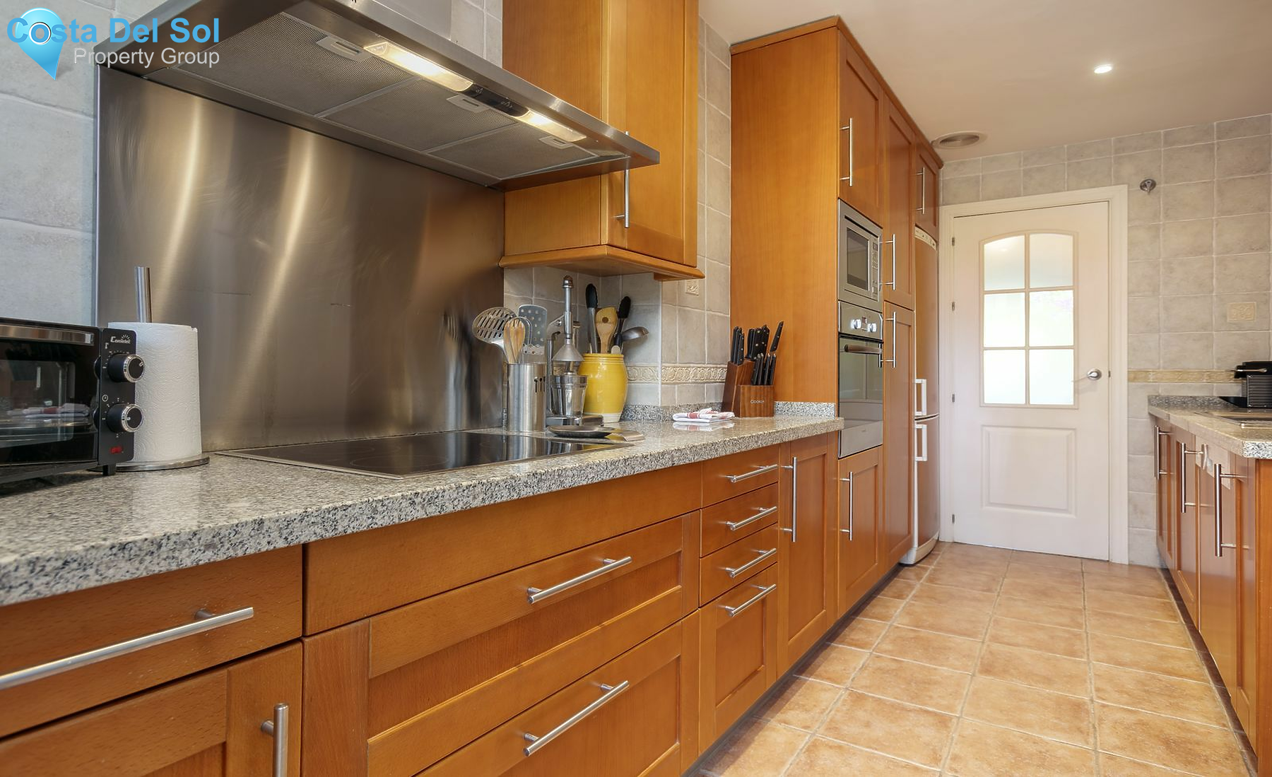 Ground Floor Apartment in Marbella-1424371