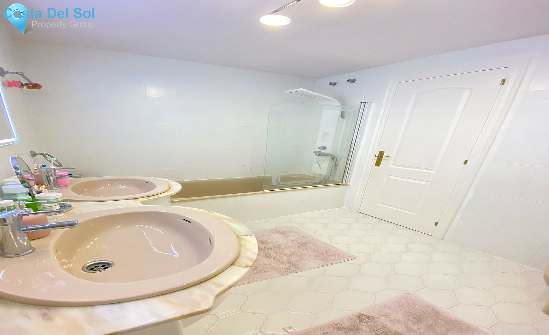 Ground Floor Apartment in Marbesa-1314456