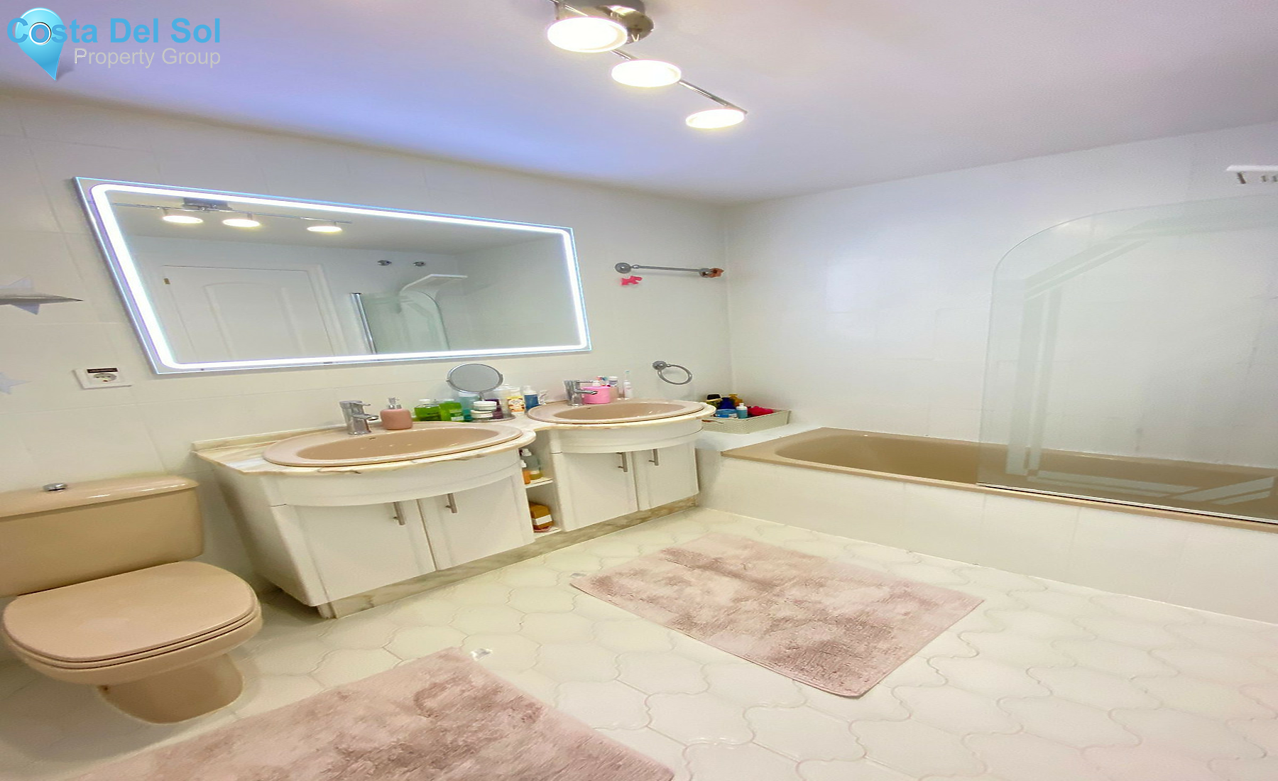 Ground Floor Apartment in Marbesa-1314457