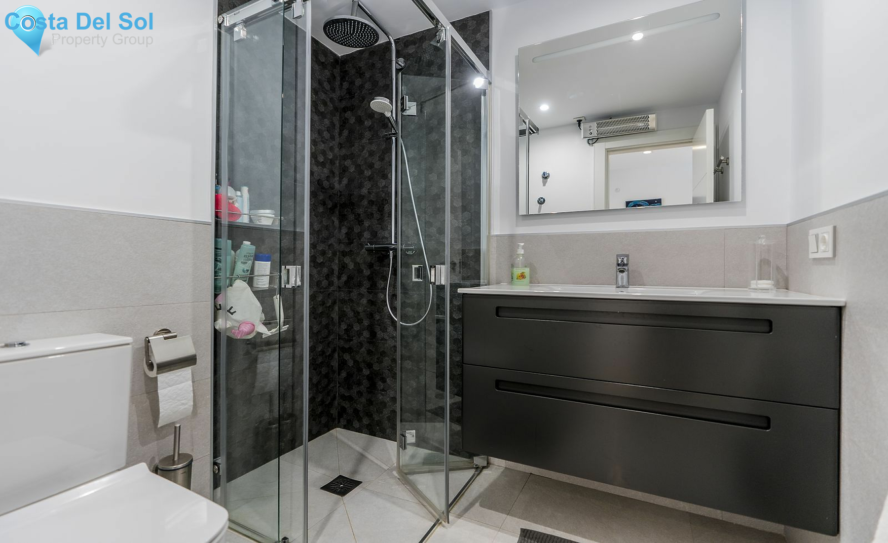 Ground Floor Apartment in Miraflores-1393531