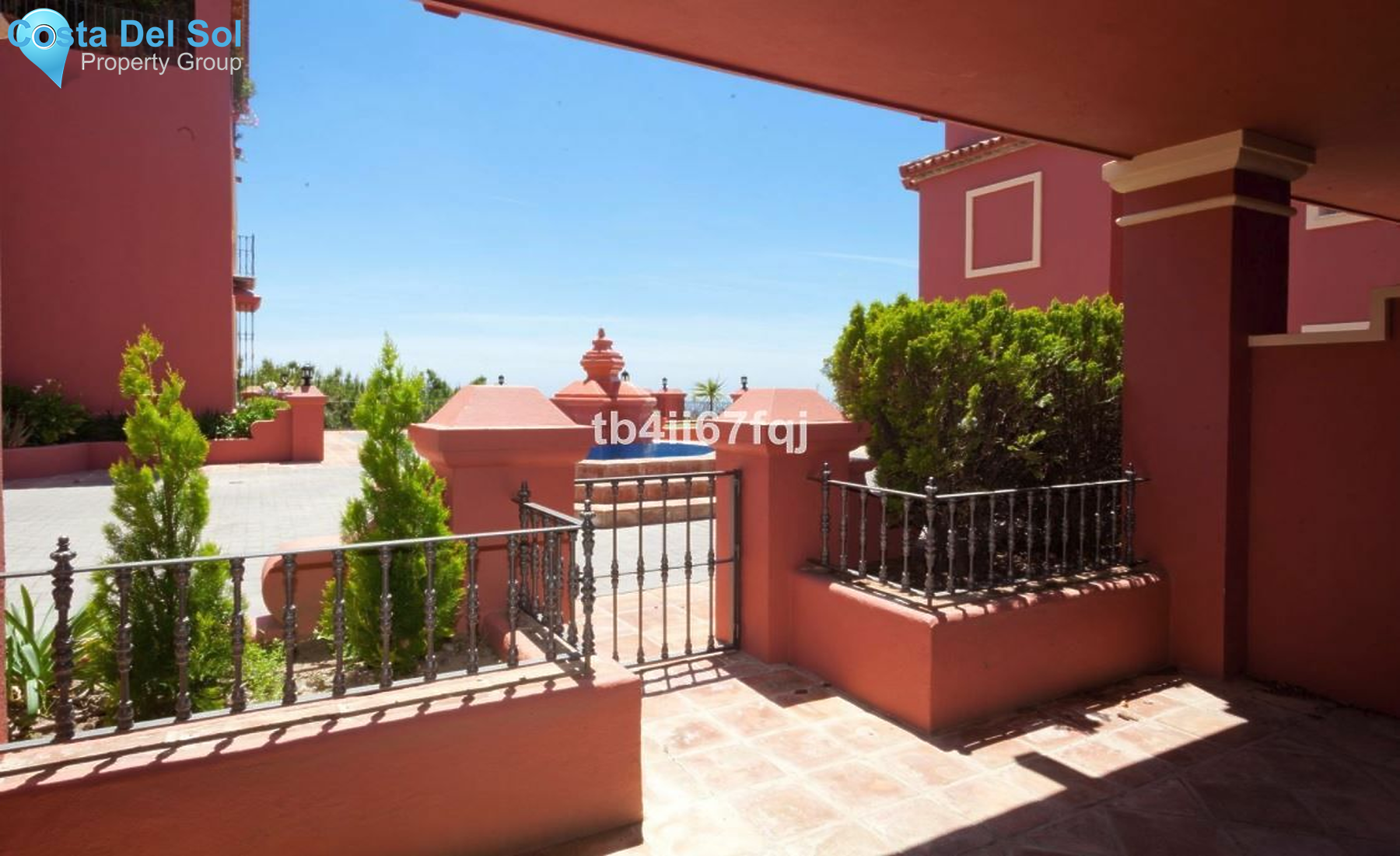 Ground Floor Apartment in Monte Halcones