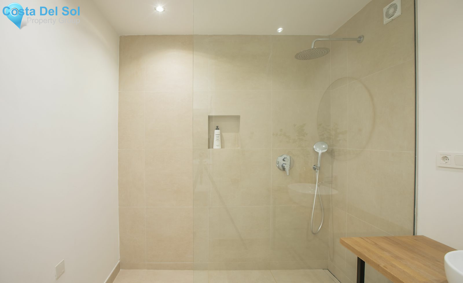 Ground Floor Apartment in Málaga Centro-1182732