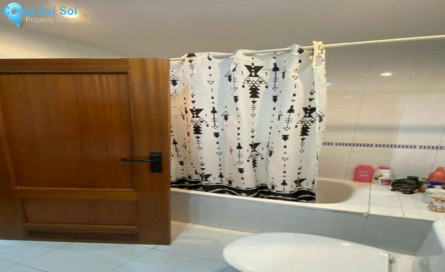 Ground Floor Apartment in Málaga-1303346