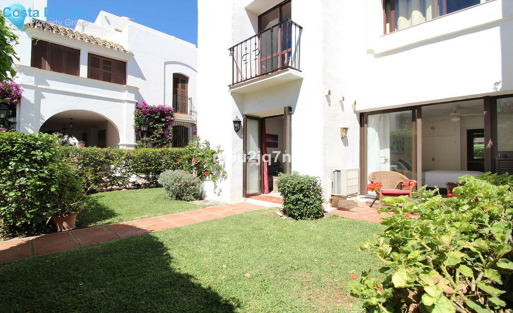 Ground Floor Apartment in New Golden Mile-1408033