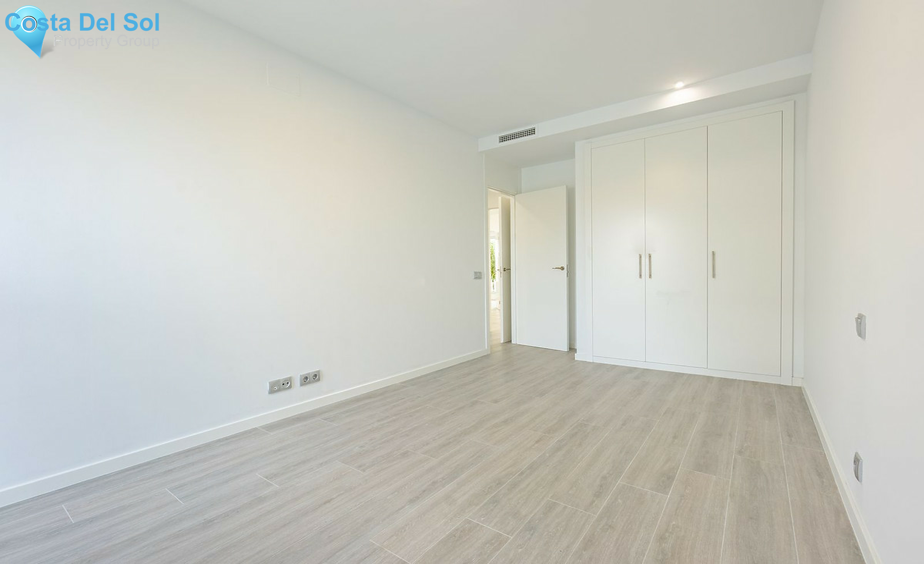 Ground Floor Apartment in New Golden Mile-1460628