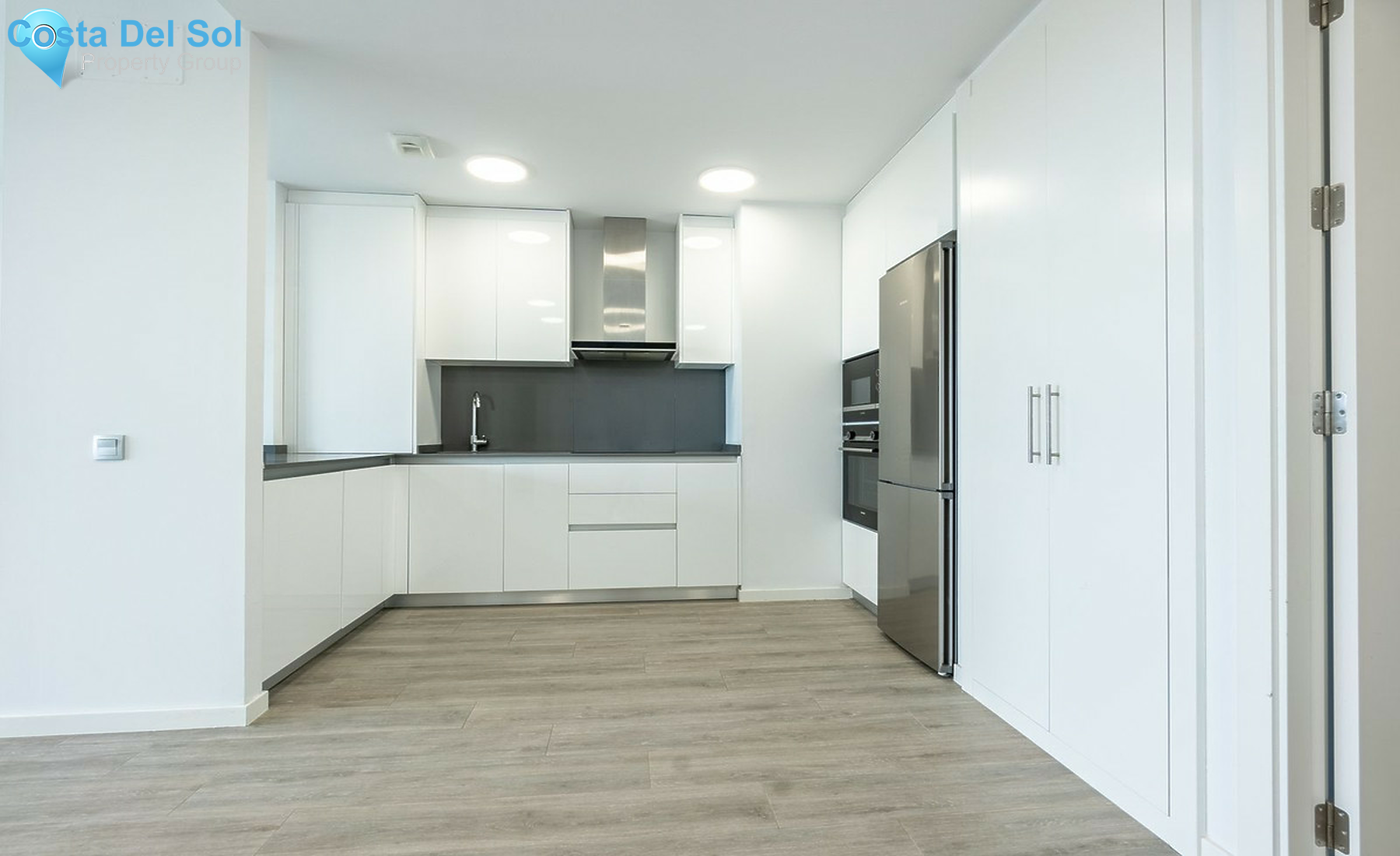 Ground Floor Apartment in New Golden Mile-1460621