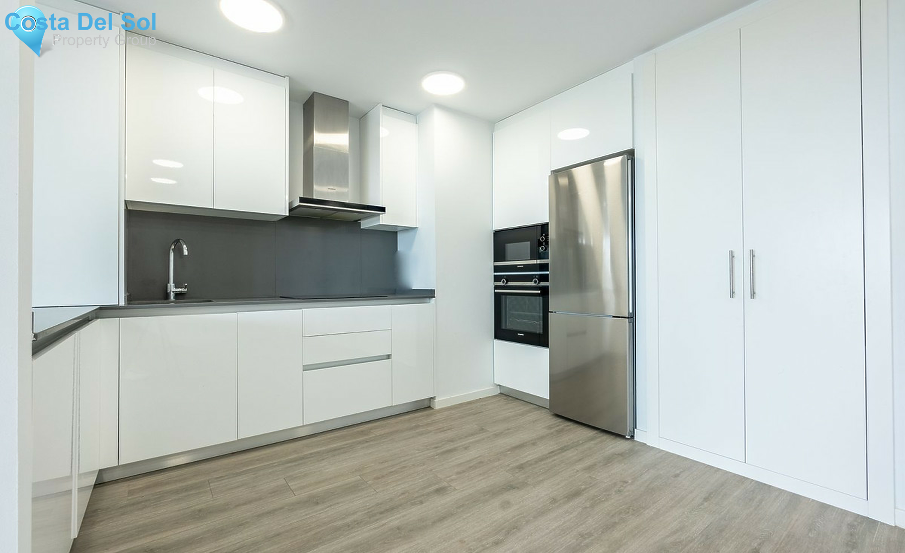 Ground Floor Apartment in New Golden Mile-1460623