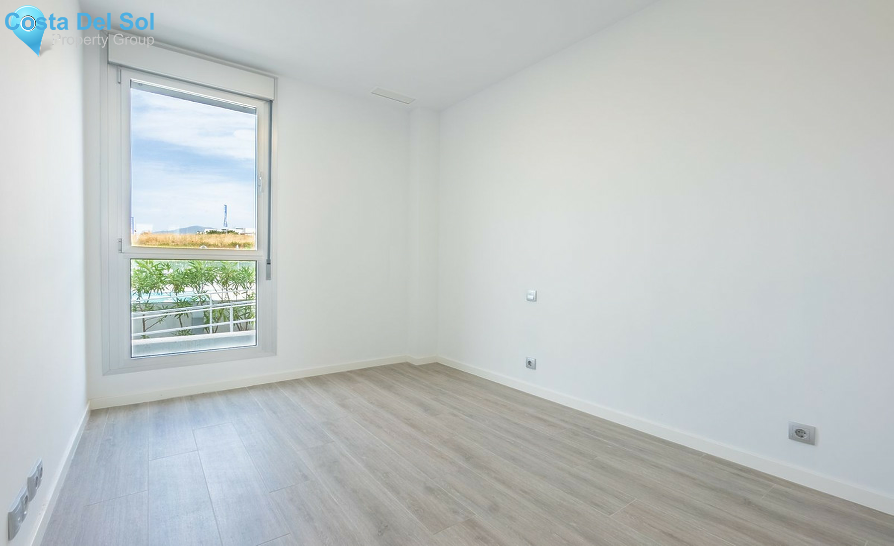 Ground Floor Apartment in New Golden Mile-1460624
