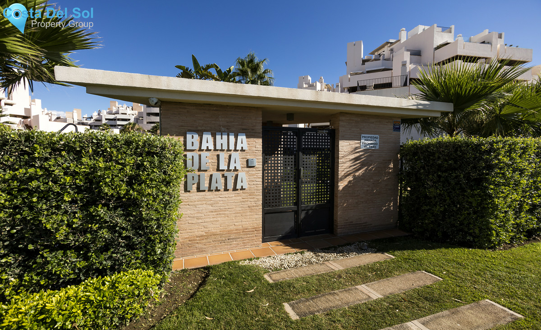 Ground Floor Apartment in New Golden Mile-1523898