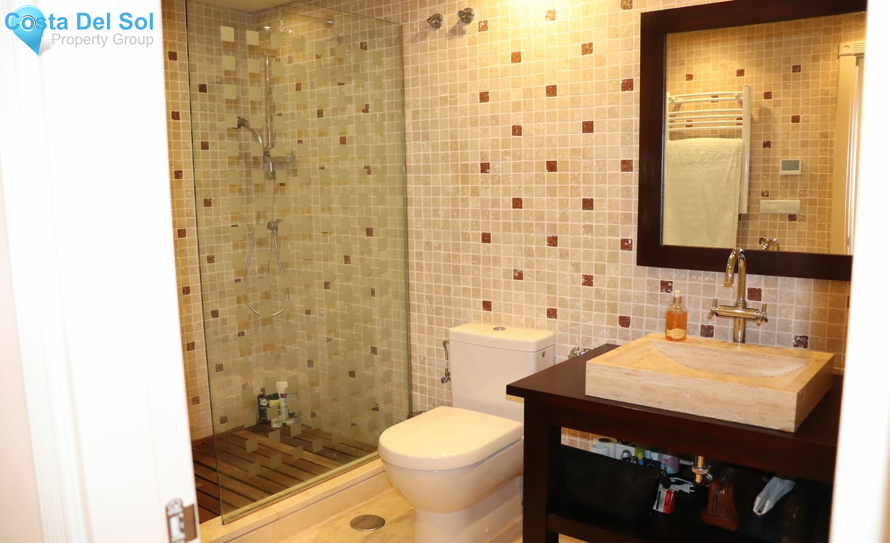 Ground Floor Apartment in New Golden Mile-1199889