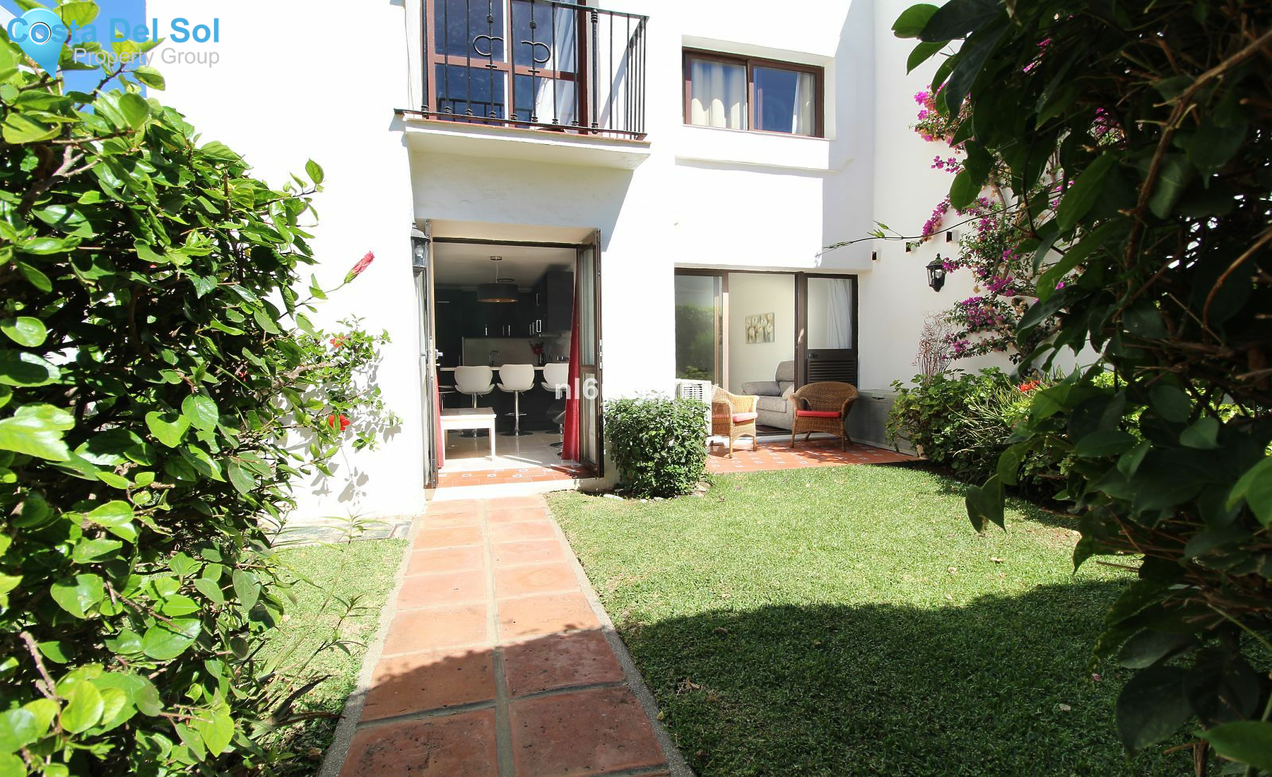 Ground Floor Apartment in New Golden Mile-1448705