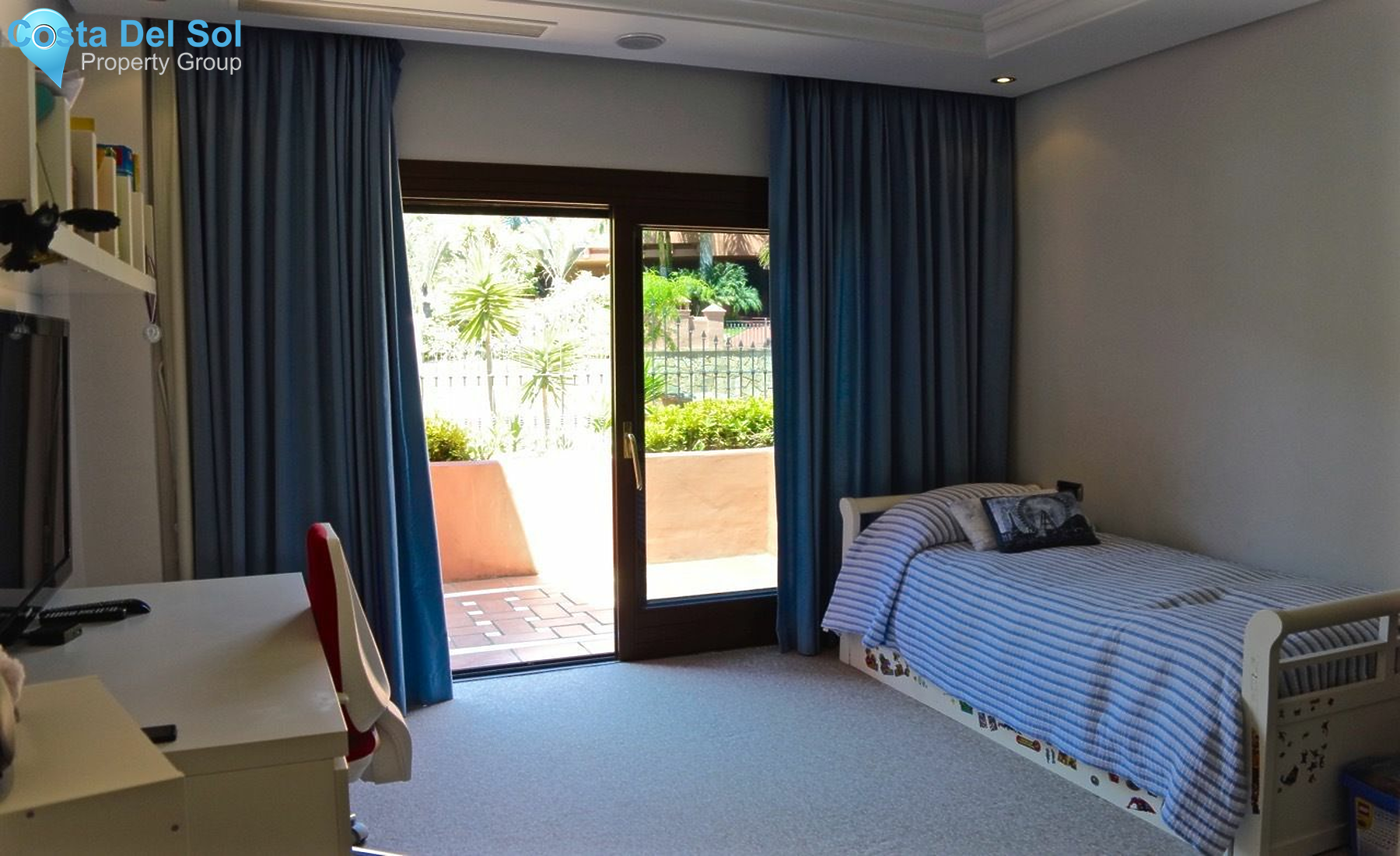 Ground Floor Apartment in New Golden Mile-1467655