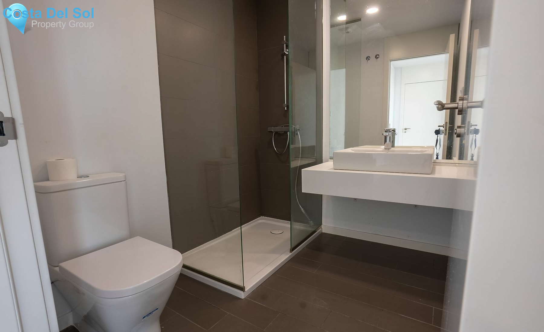 Ground Floor Apartment in New Golden Mile-1473380