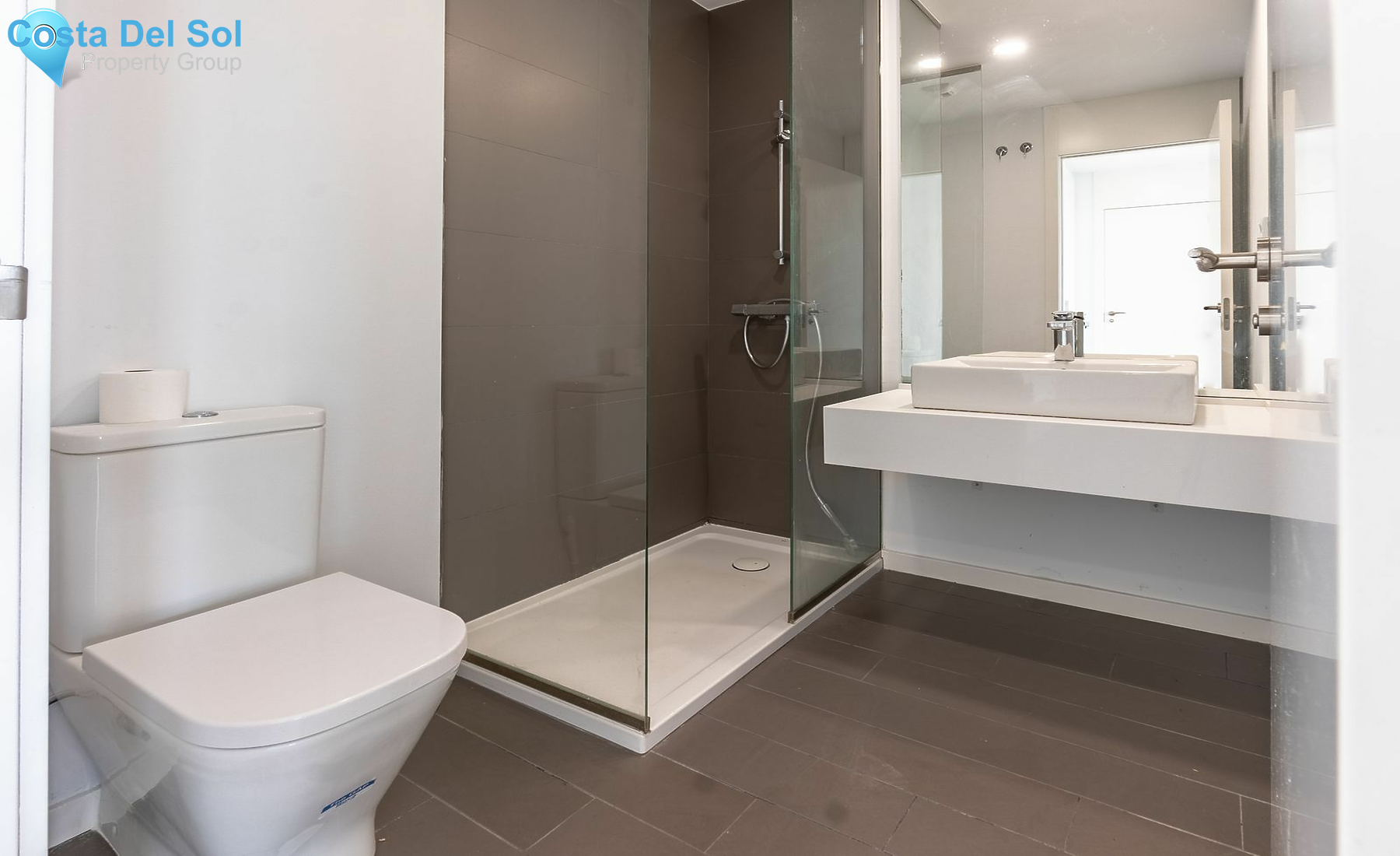 Ground Floor Apartment in New Golden Mile-1473387