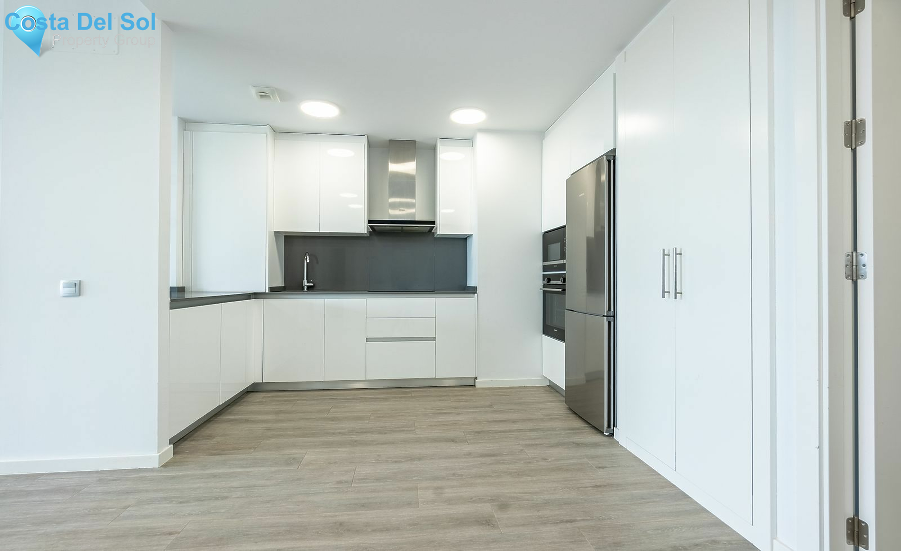 Ground Floor Apartment in New Golden Mile-1473372