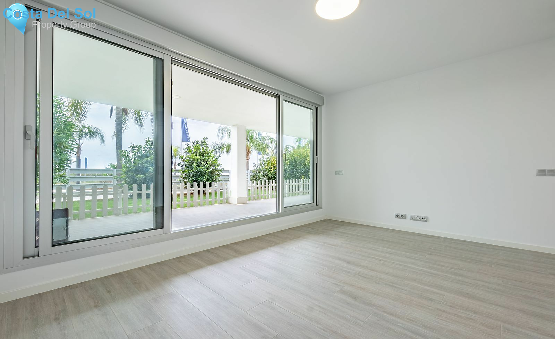 Ground Floor Apartment in New Golden Mile-1473373