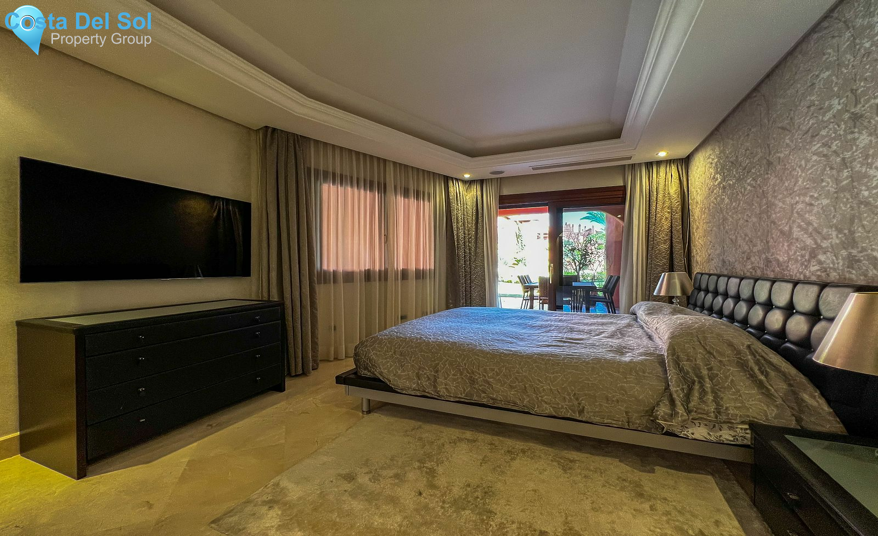 Ground Floor Apartment in New Golden Mile-1487315