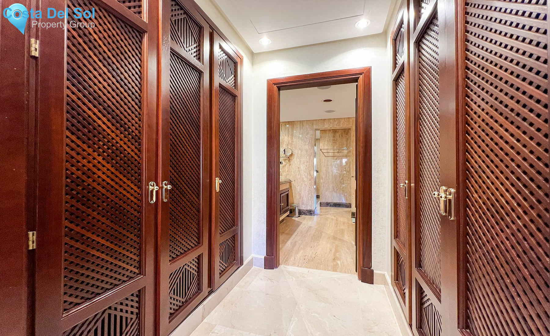 Ground Floor Apartment in New Golden Mile-1487316