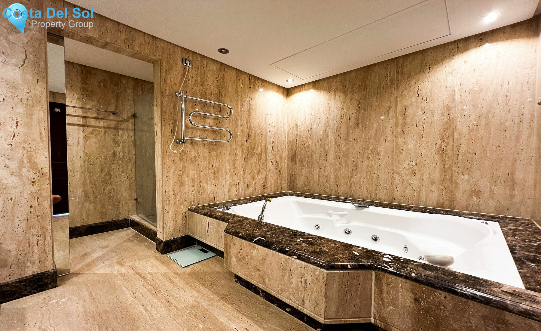 Ground Floor Apartment in New Golden Mile-1487319