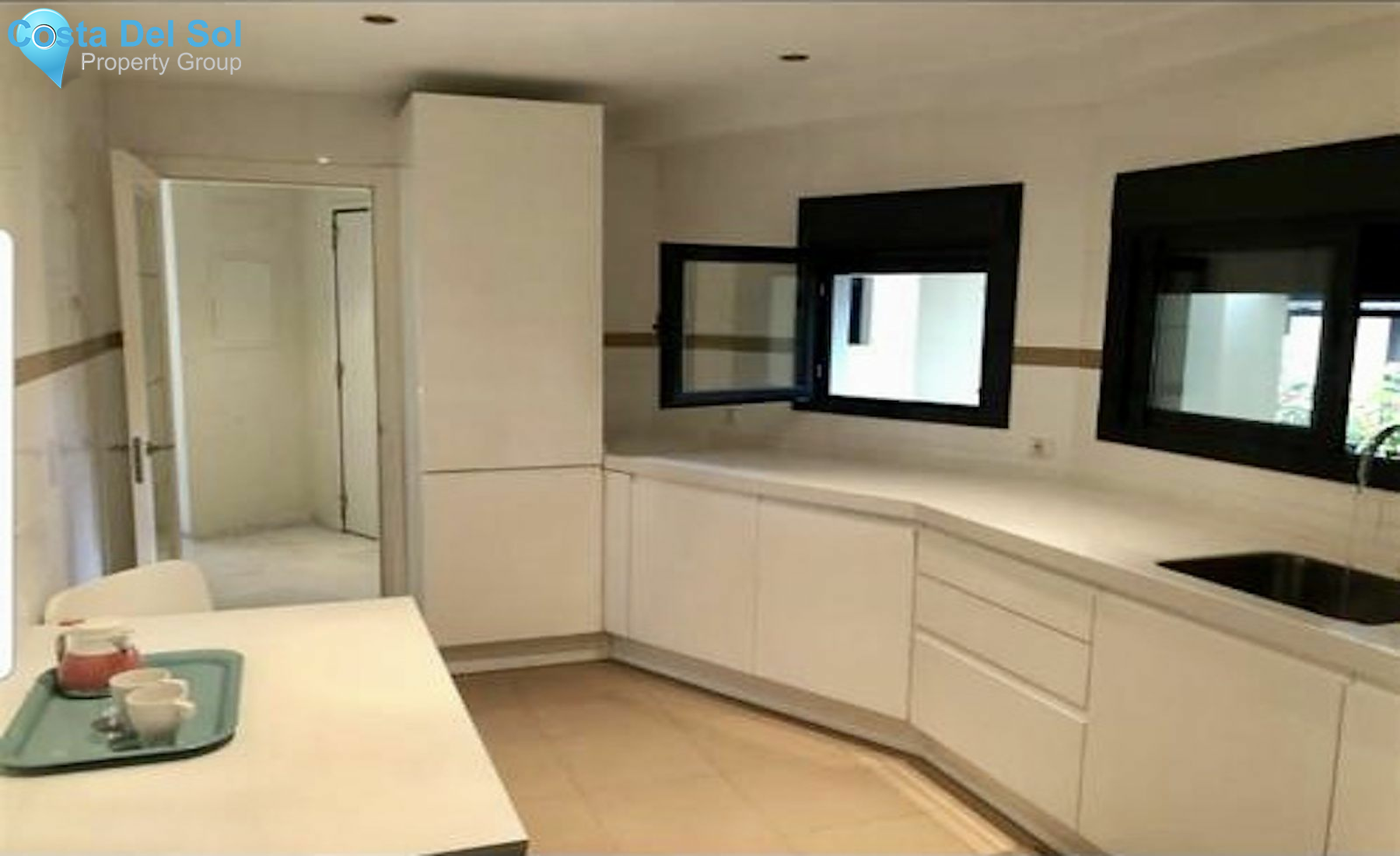 Ground Floor Apartment in New Golden Mile-1517586