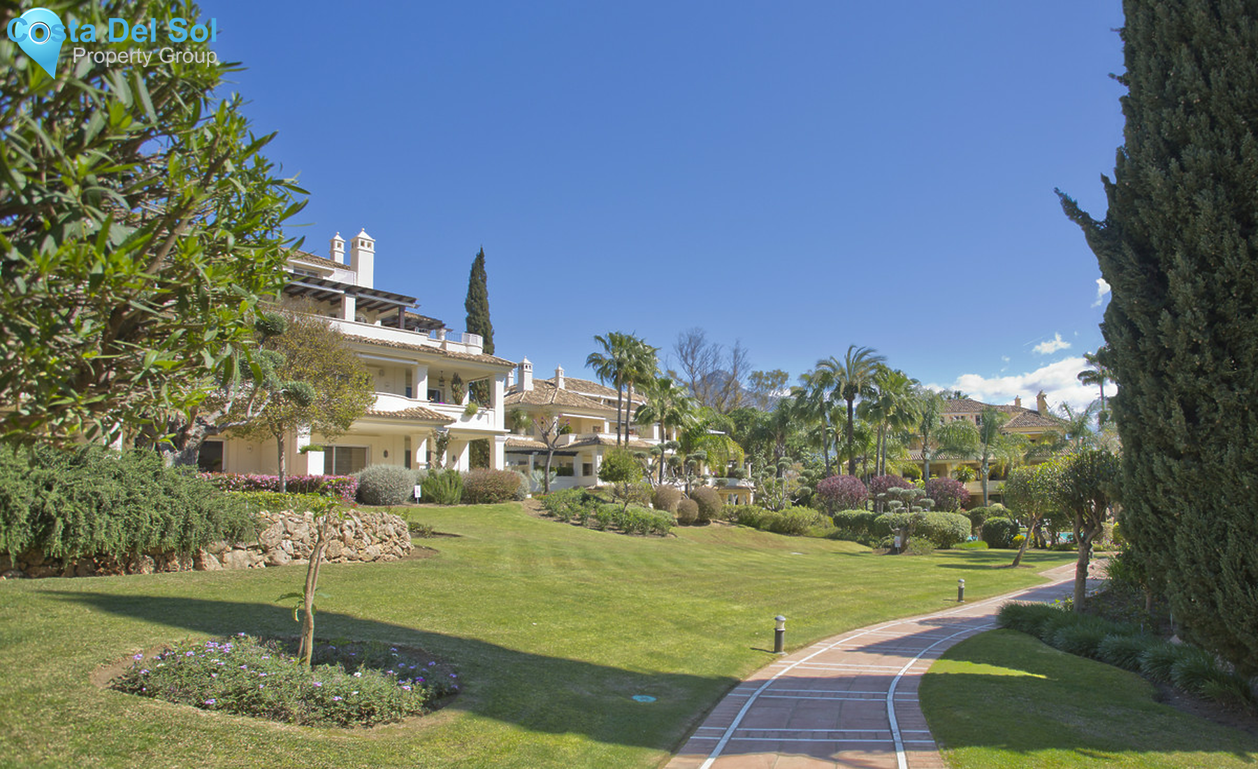Ground Floor Apartment in Nueva Andalucía-1295600