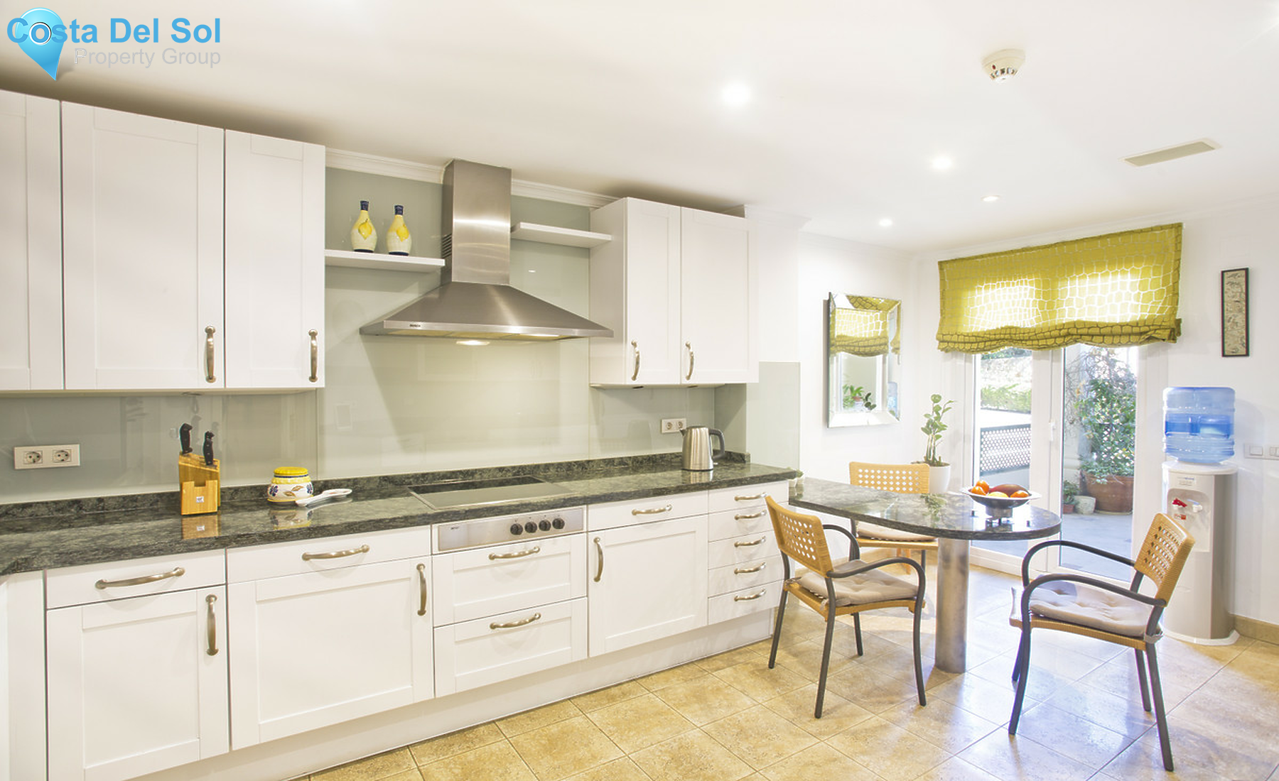 Ground Floor Apartment in Nueva Andalucía-1295587