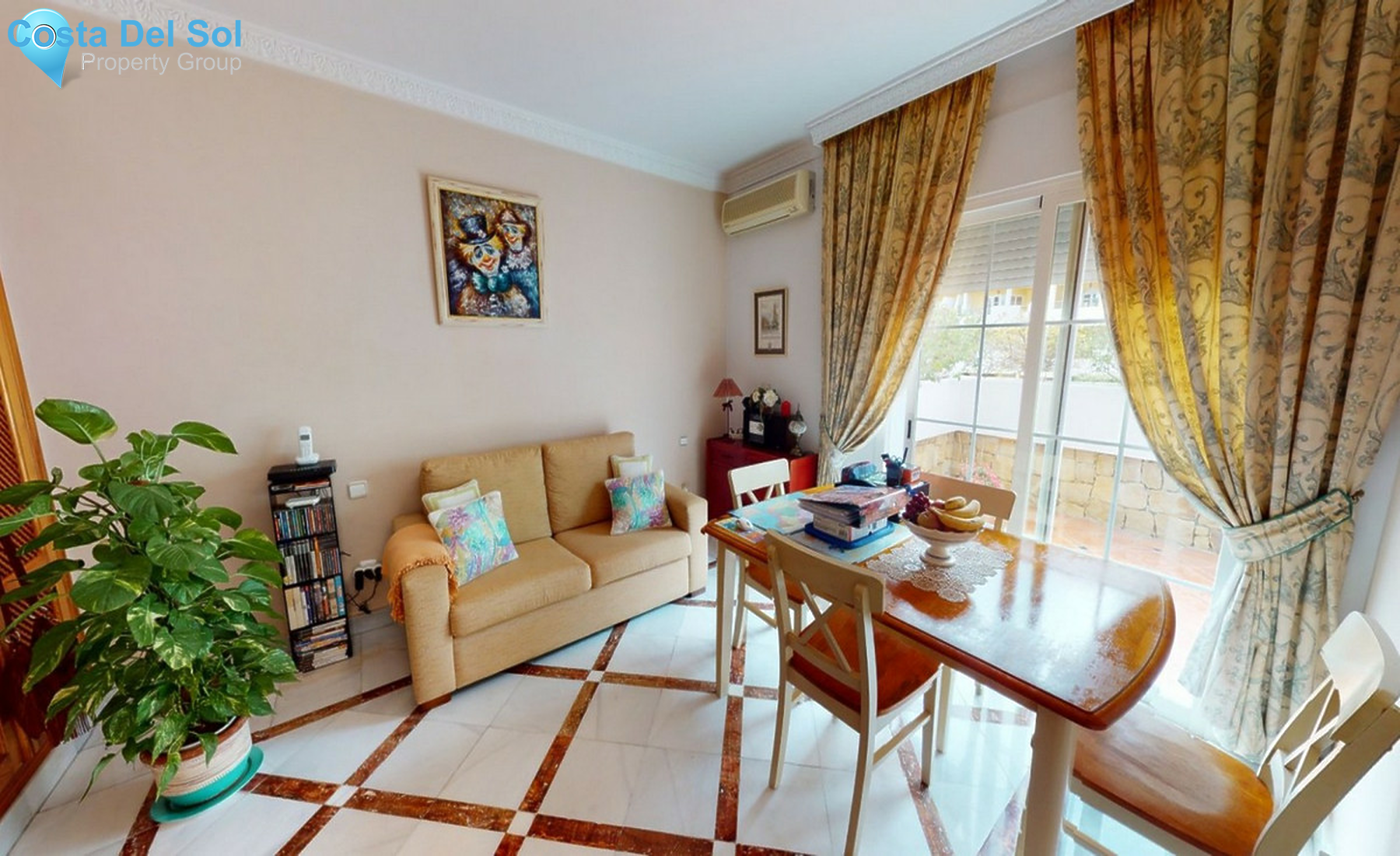Ground Floor Apartment in Nueva Andalucía-1296974