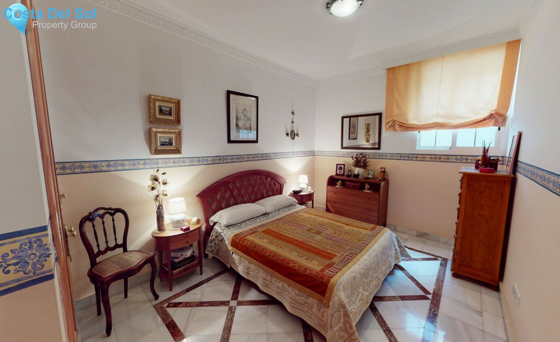 Ground Floor Apartment in Nueva Andalucía-1296971