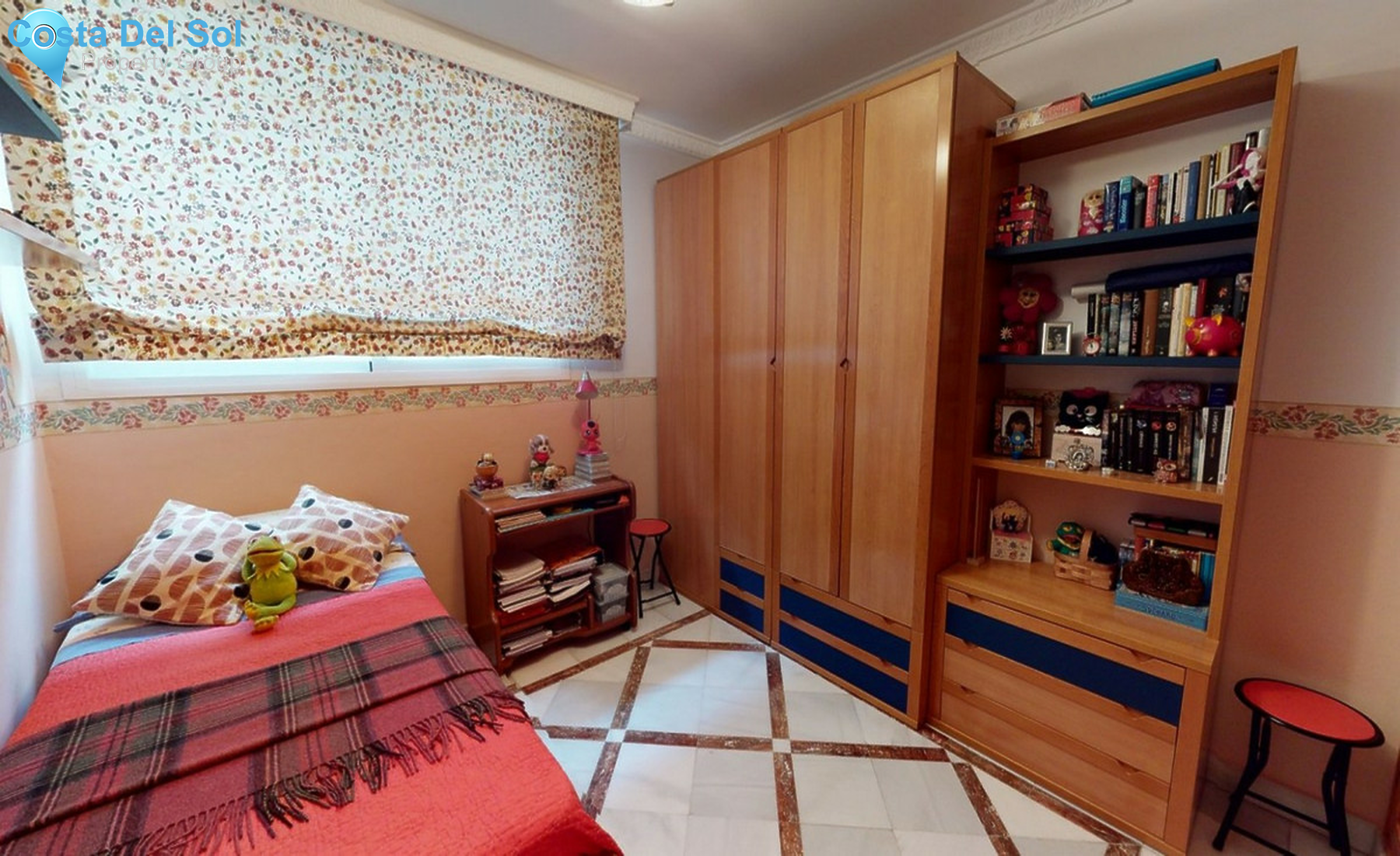 Ground Floor Apartment in Nueva Andalucía-1296973