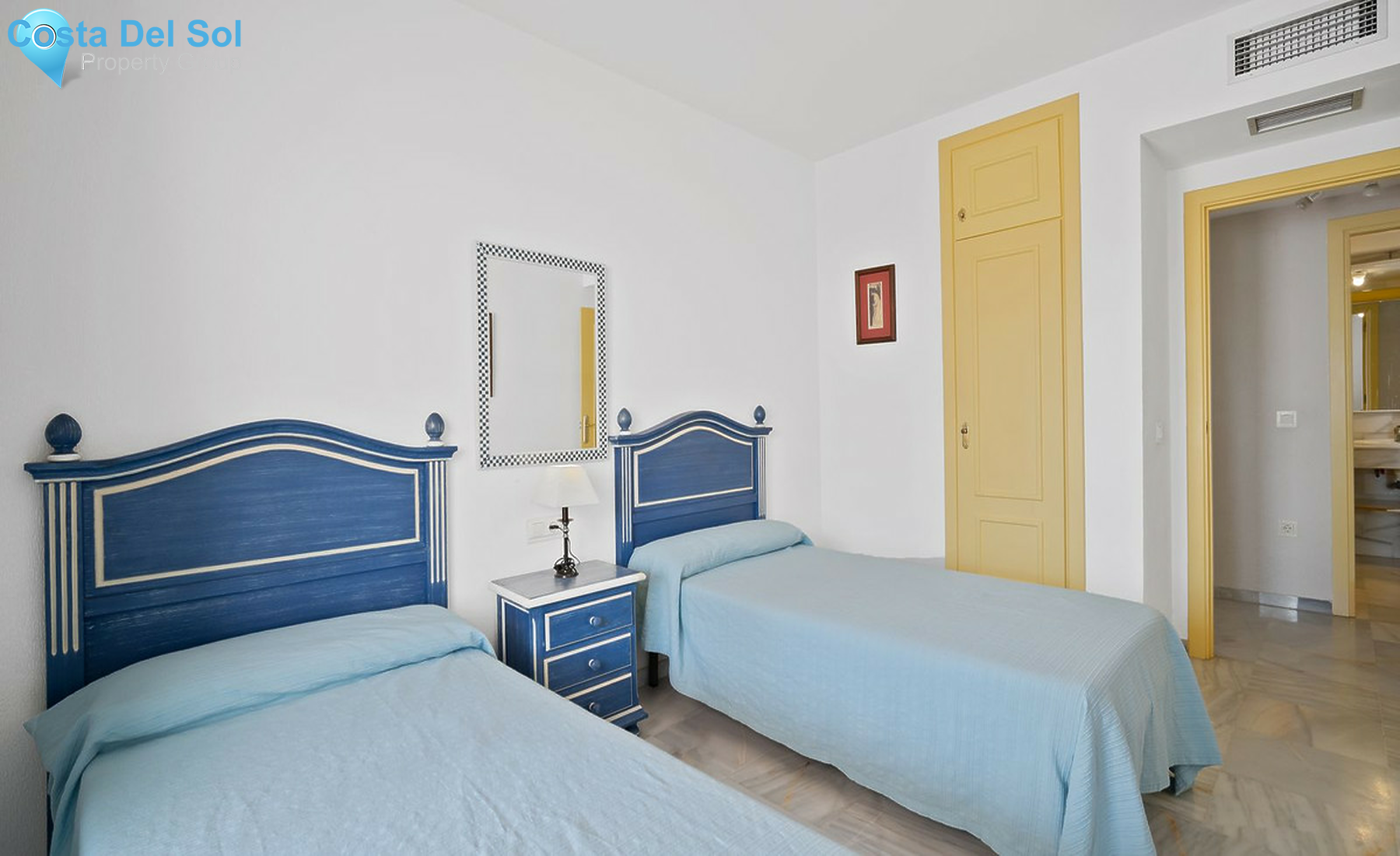 Ground Floor Apartment in Nueva Andalucía-1405499