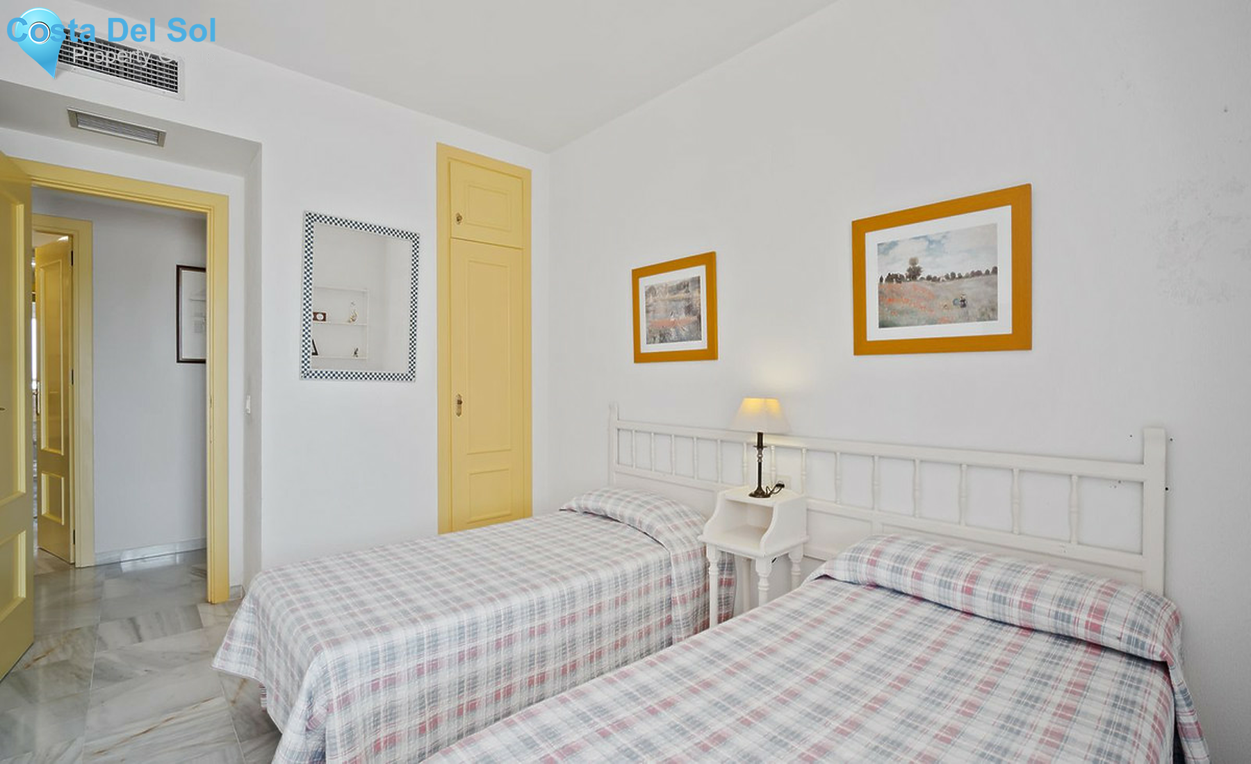 Ground Floor Apartment in Nueva Andalucía-1405501