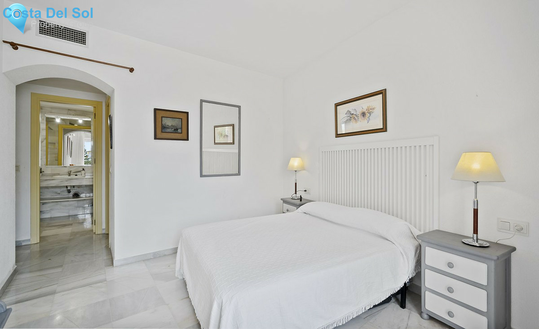 Ground Floor Apartment in Nueva Andalucía-1405504