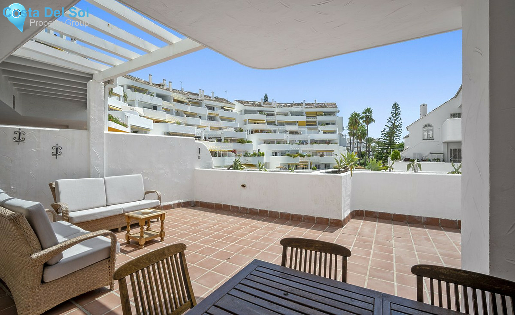 Ground Floor Apartment in Nueva Andalucía-1405491