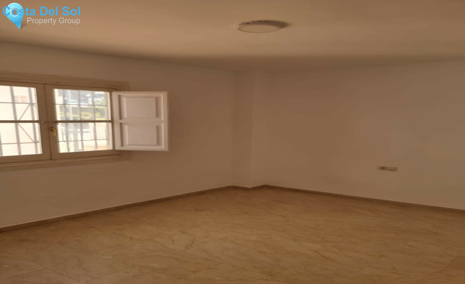 Ground Floor Apartment in Nueva Andalucía-1414485