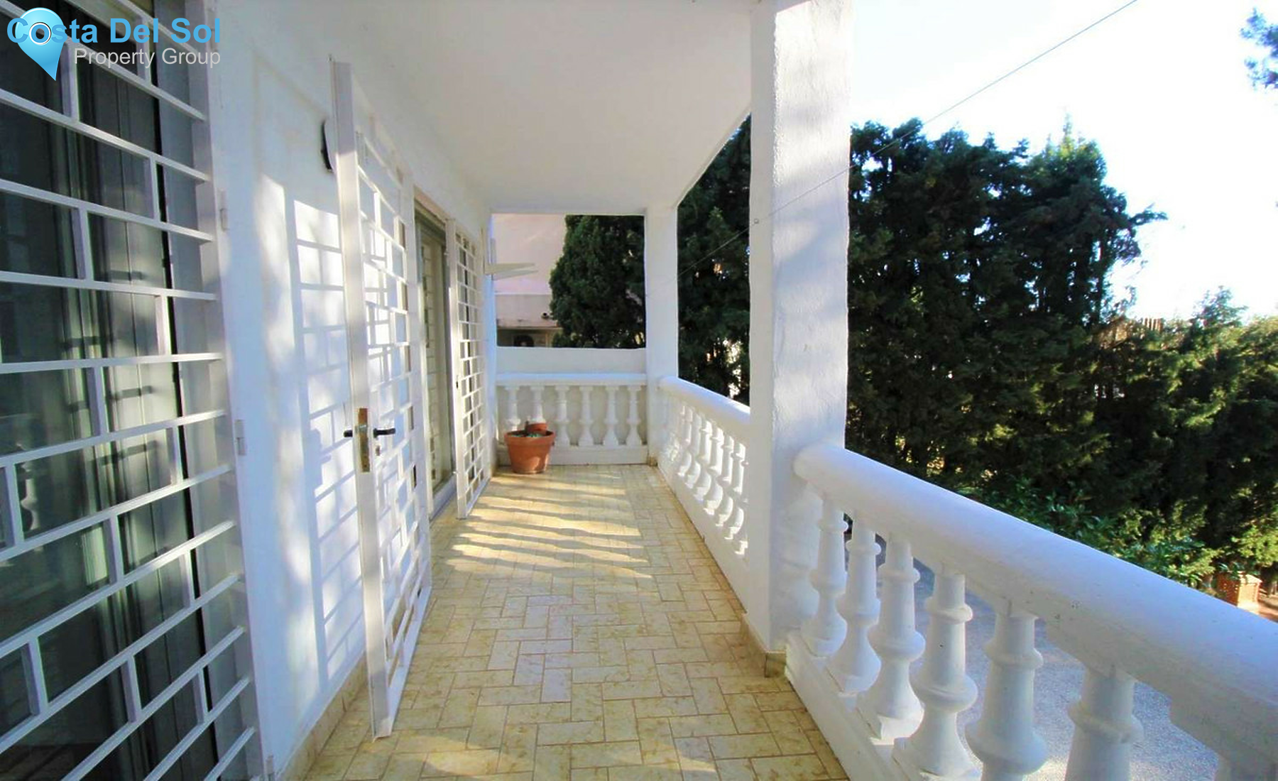Ground Floor Apartment in Nueva Andalucía-1415497