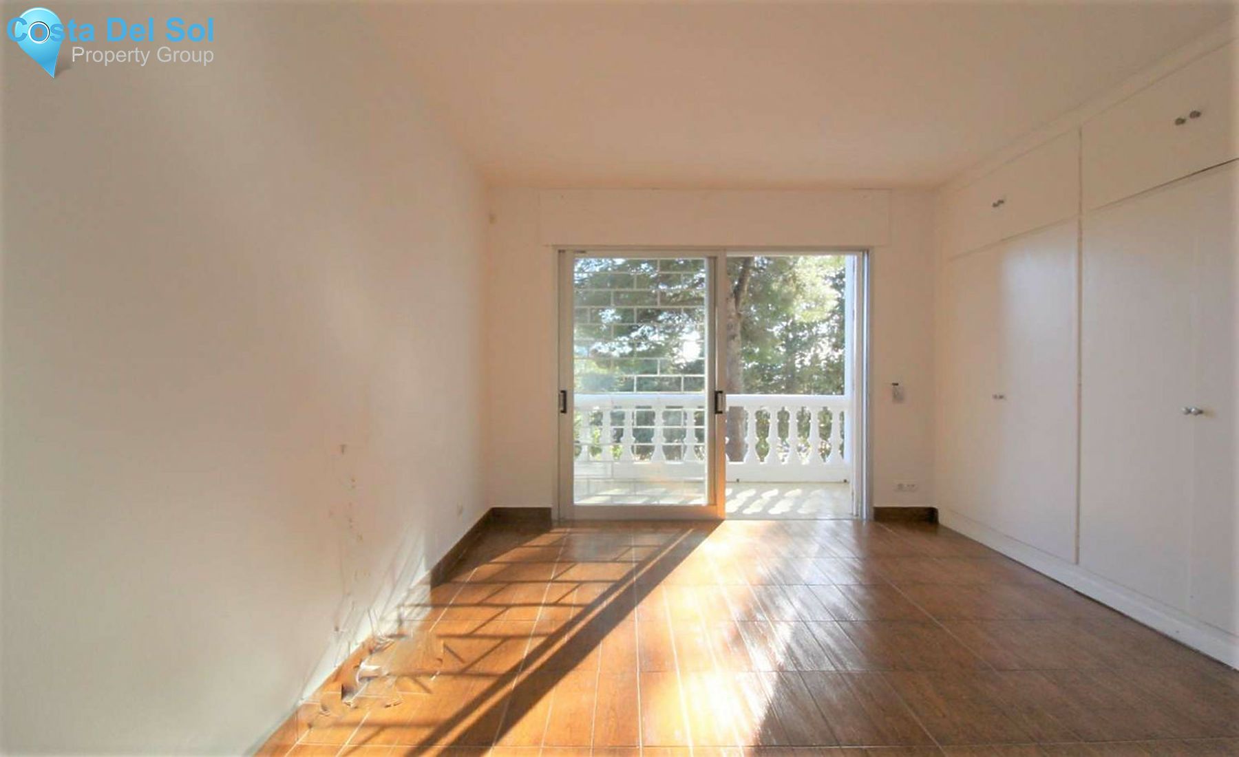 Ground Floor Apartment in Nueva Andalucía-1415499