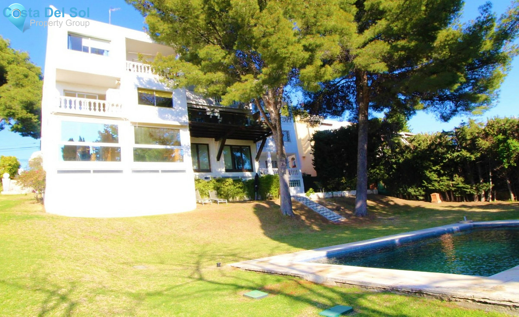 Ground Floor Apartment in Nueva Andalucía-1415490