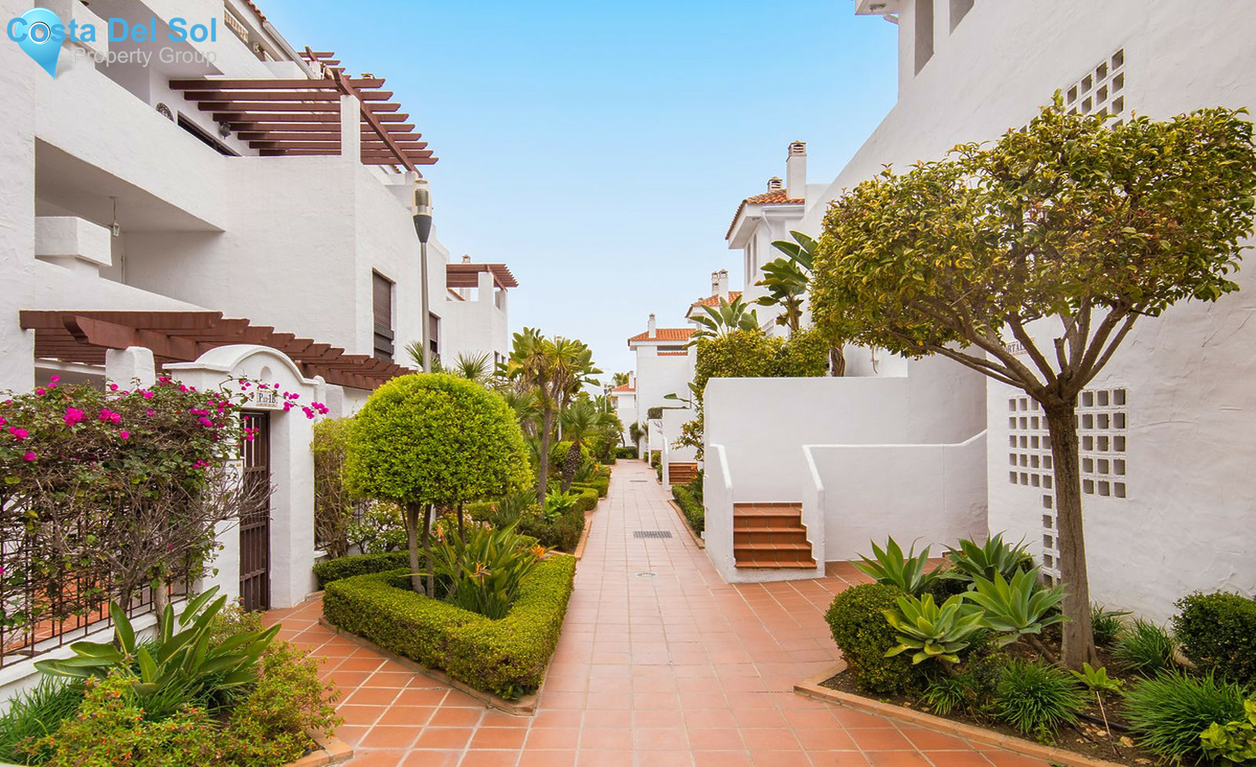 Ground Floor Apartment in Nueva Andalucía-1434553