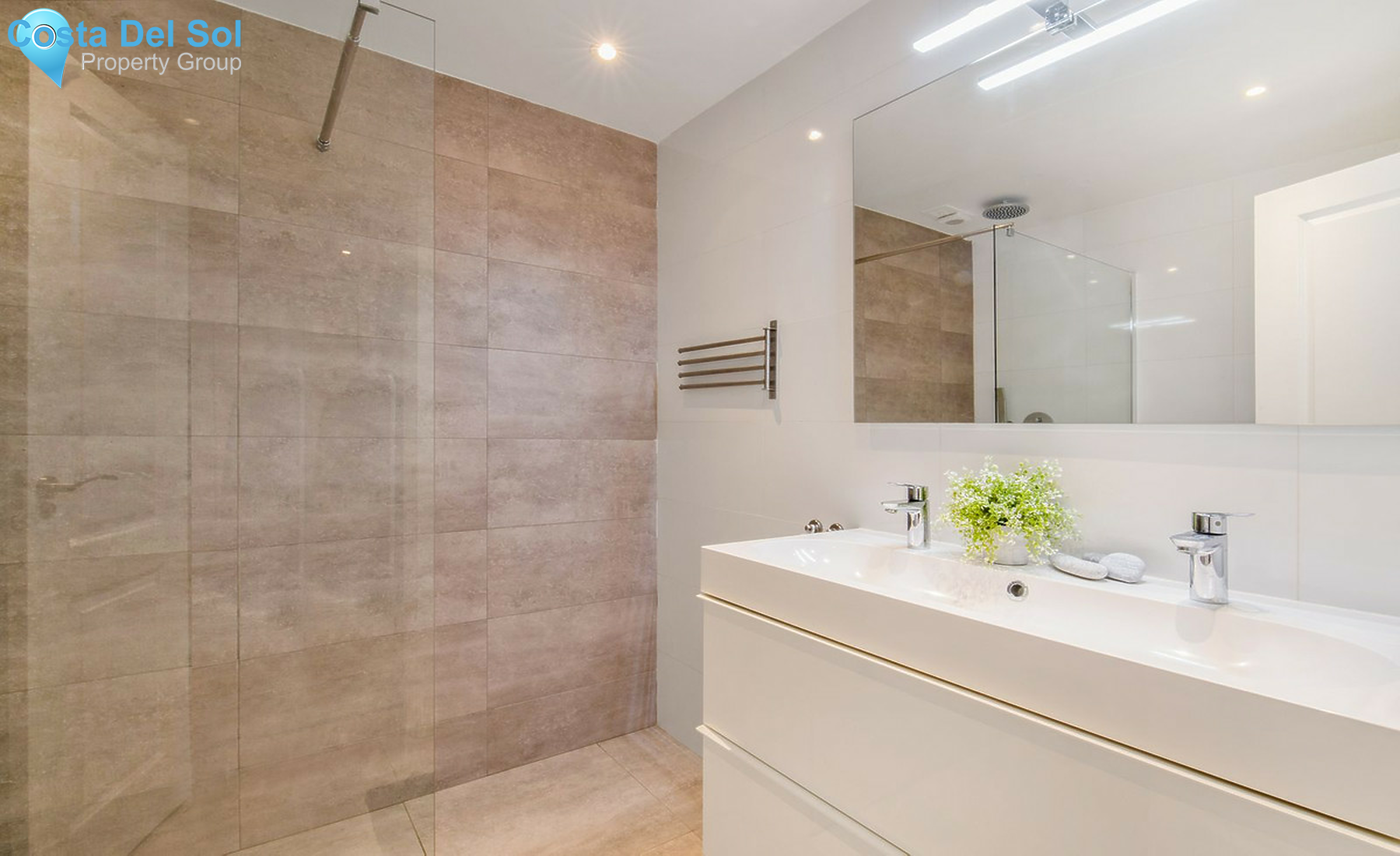 Ground Floor Apartment in Nueva Andalucía-1434550