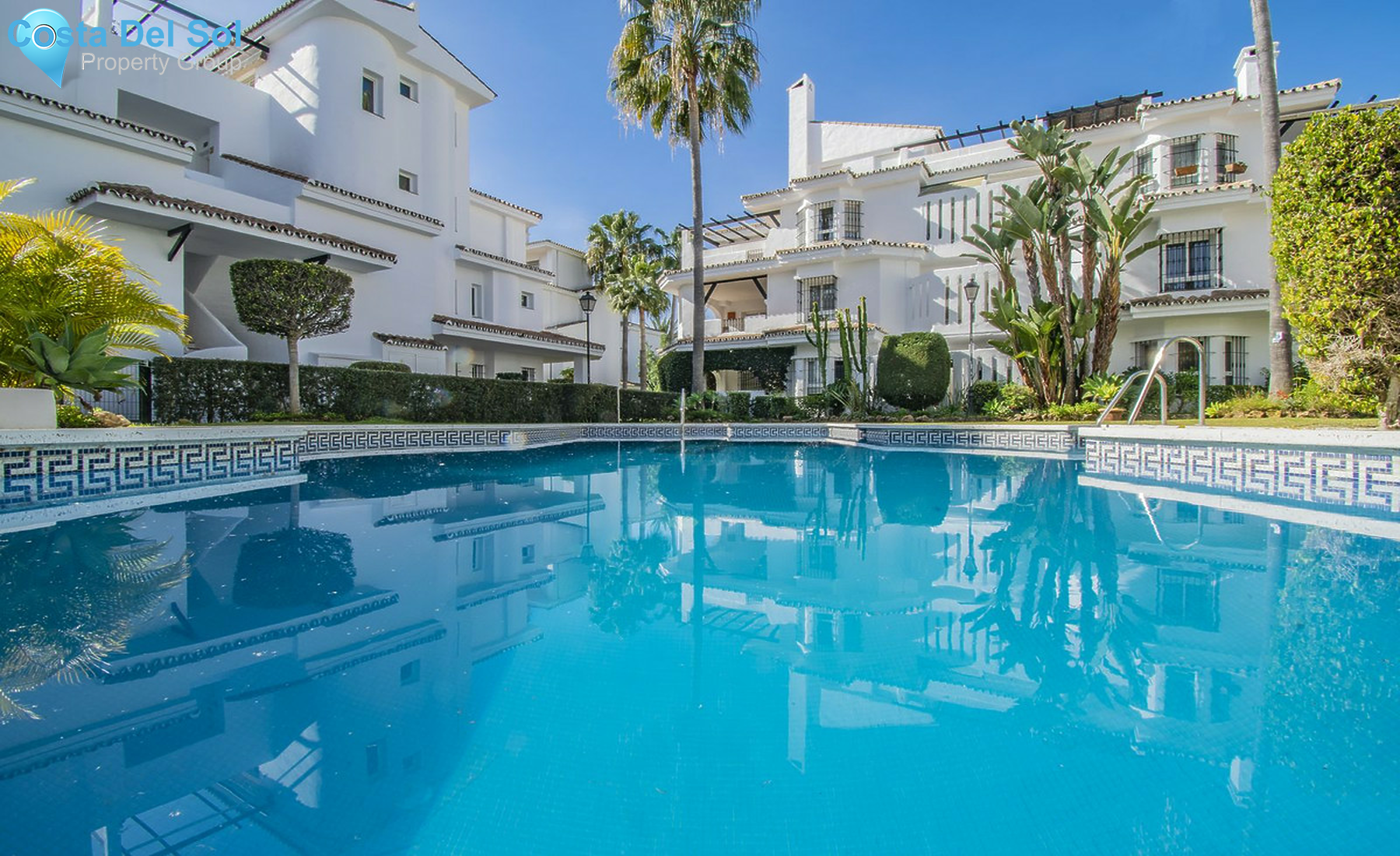 Ground Floor Apartment in Nueva Andalucía-1476930