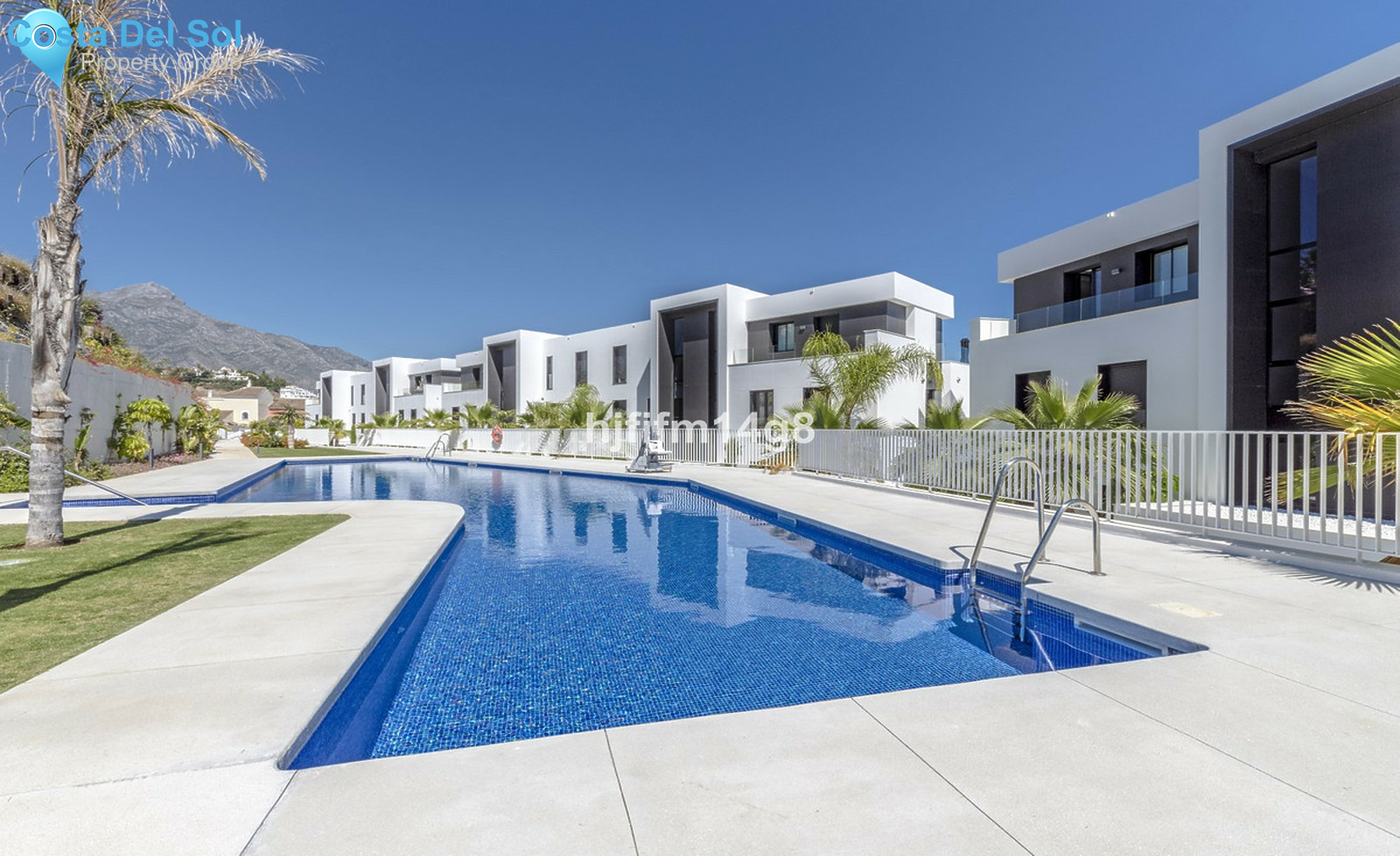 Ground Floor Apartment in Nueva Andalucía-1478876