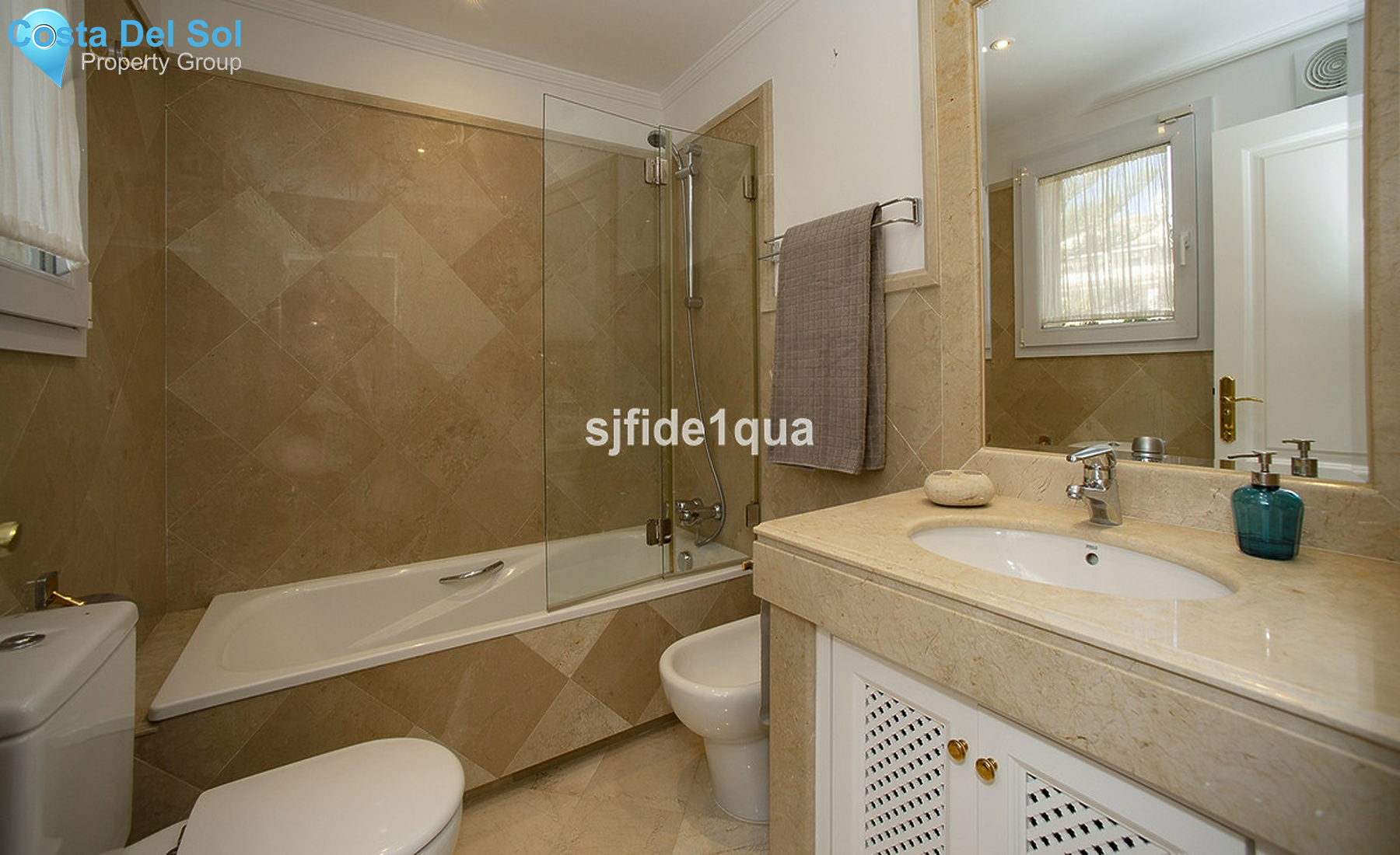 Ground Floor Apartment in Nueva Andalucía-1499740